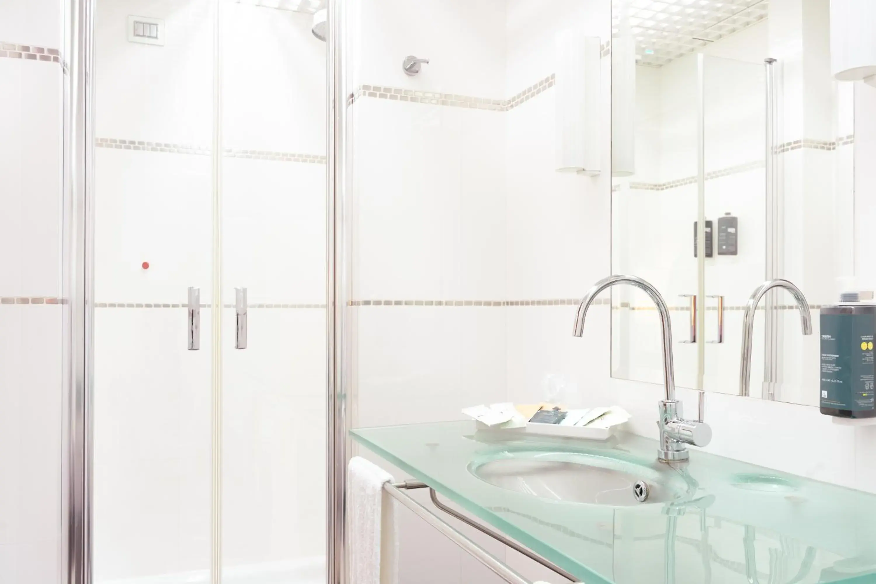 Deluxe Double Room - single occupancy in Ariha Hotel Cosenza Deluxe Double Room - single occupancy in Ariha Hotel Cosenza