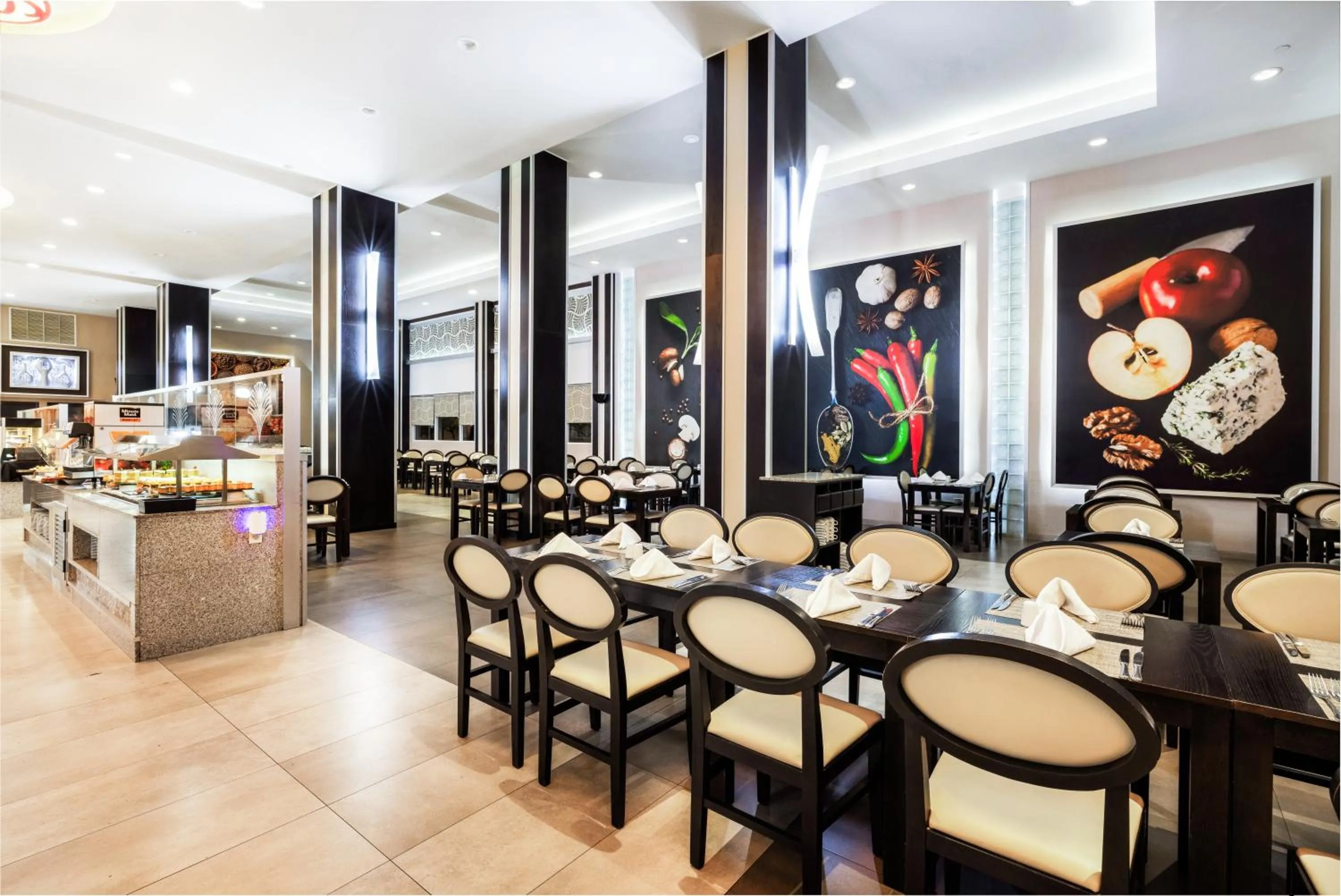 Restaurant/places to eat in Riu Plaza Miami Beach