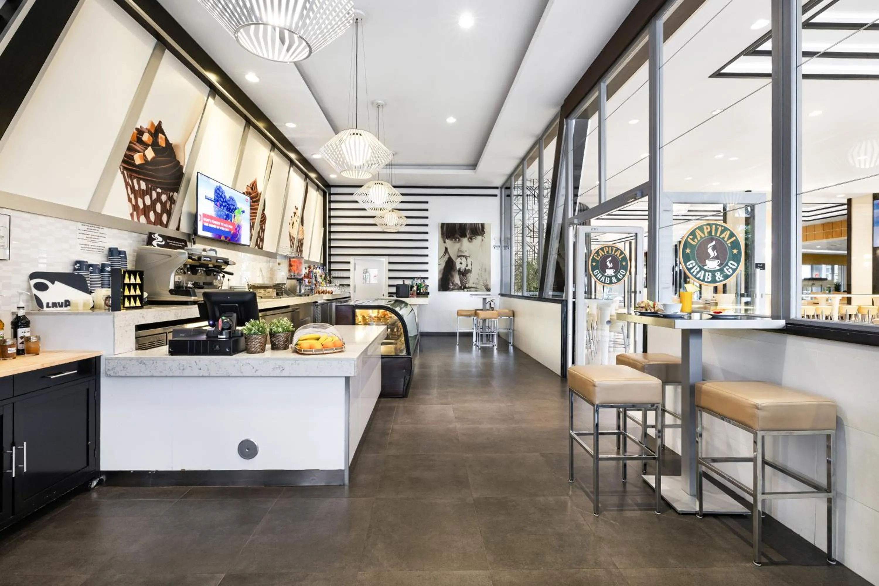 Restaurant/places to eat in Riu Plaza Miami Beach