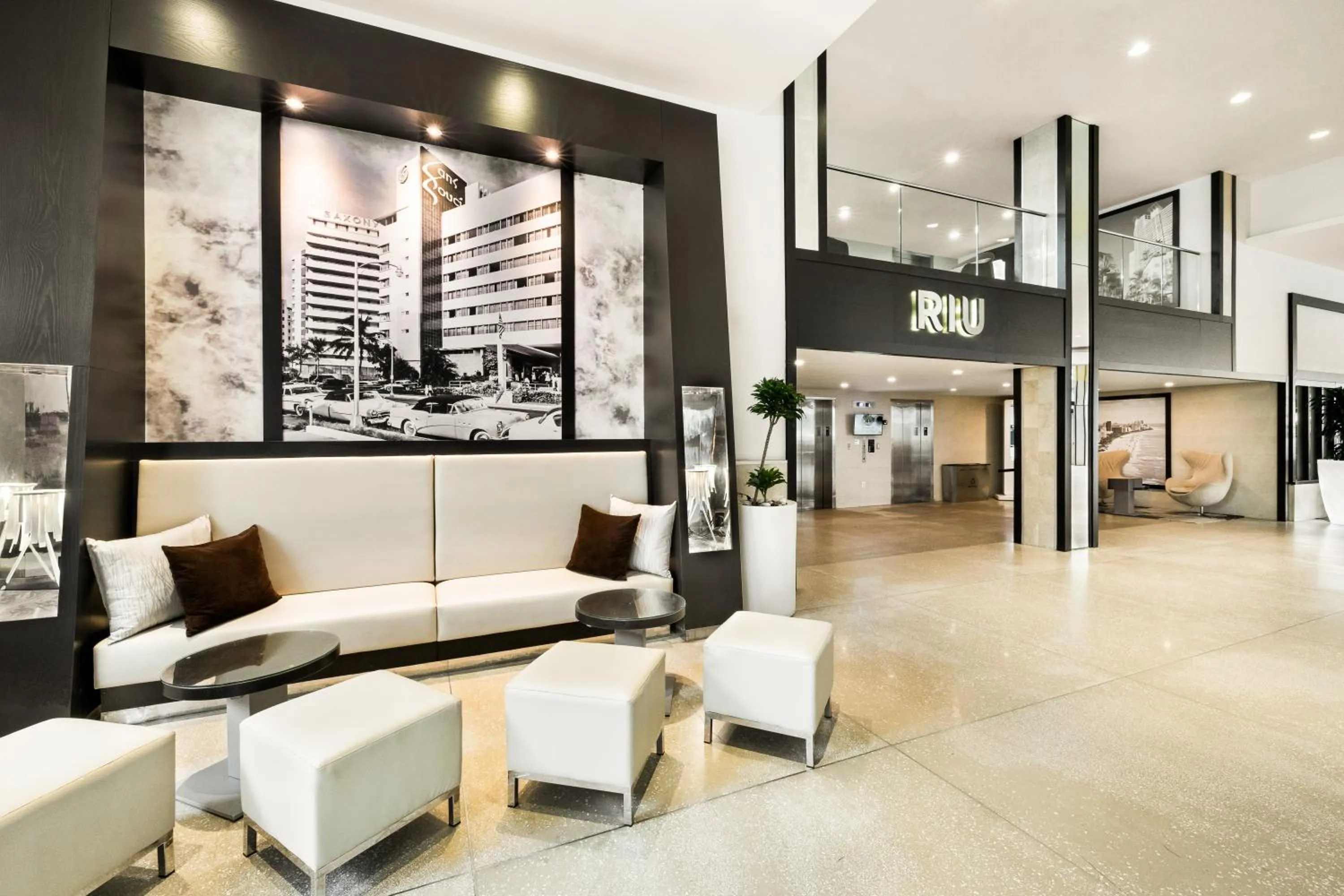 Lobby or reception in Riu Plaza Miami Beach