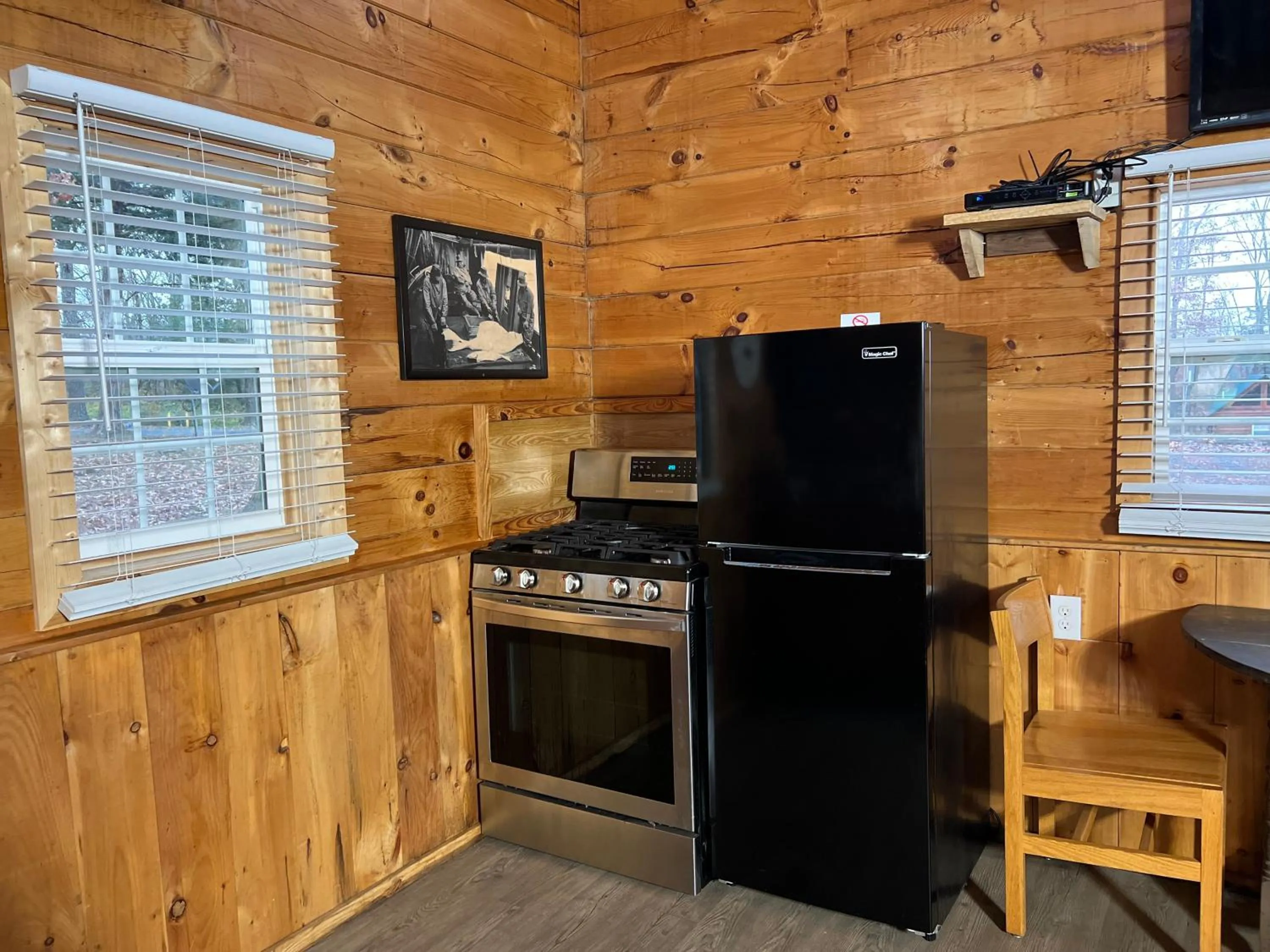 Kitchen or kitchenette in Kozy Haven Log Cabin Rentals