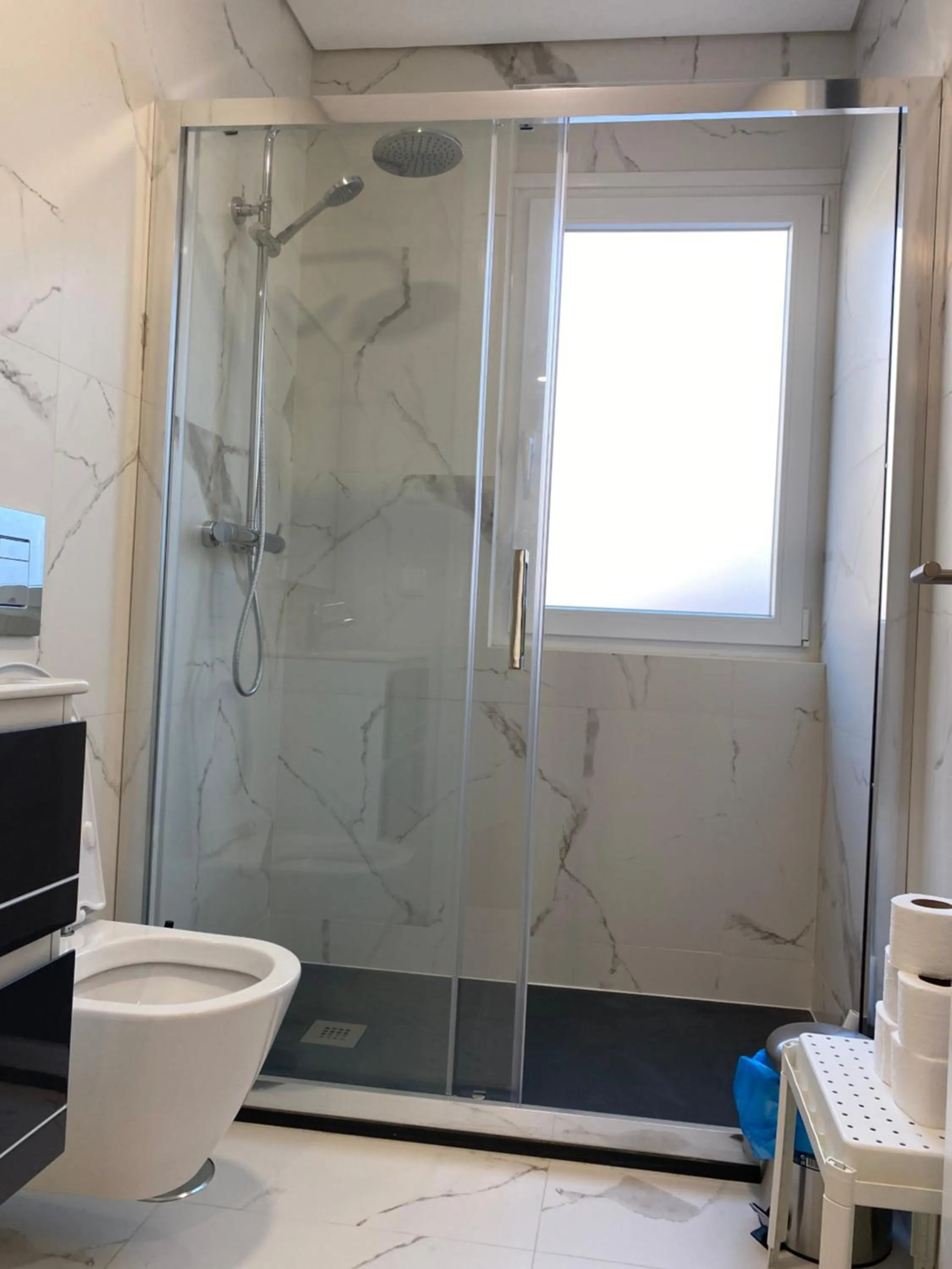 Shower in Casa Augusta 4