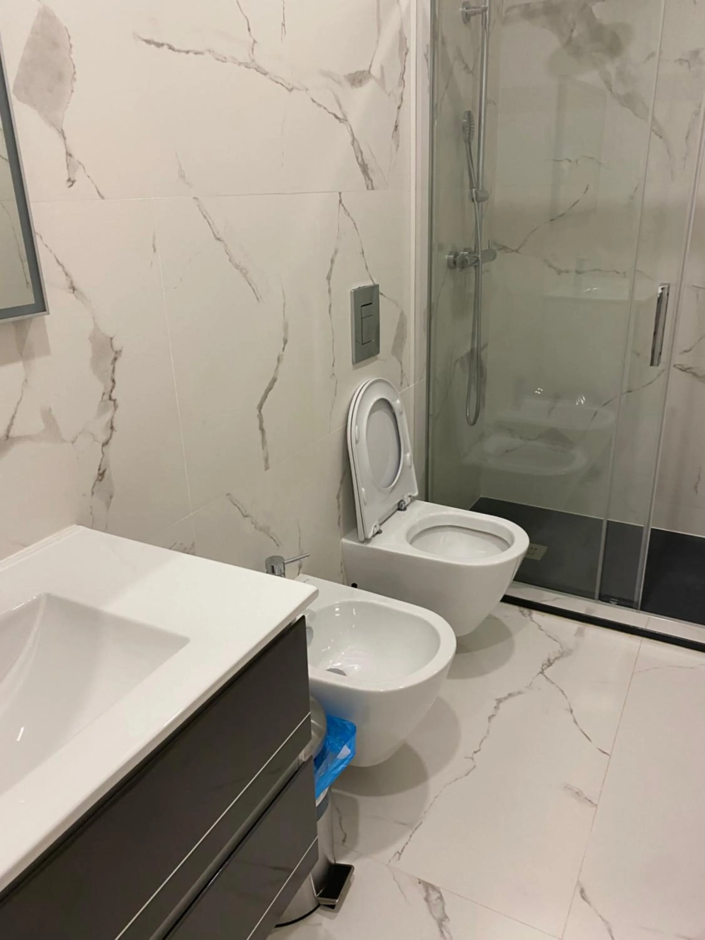 Shower in Casa Augusta 4