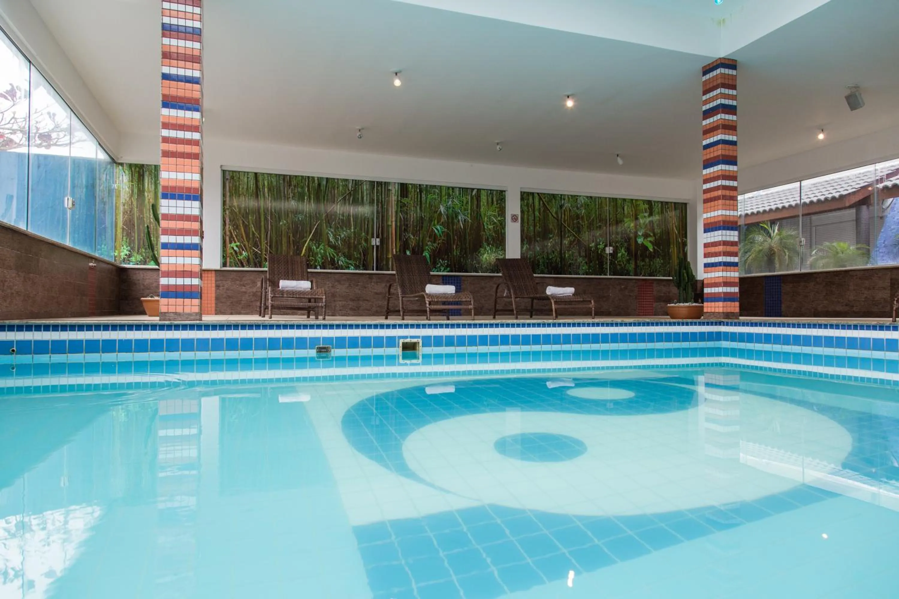 Swimming pool in Spazio Marine Hotel - Guaratuba