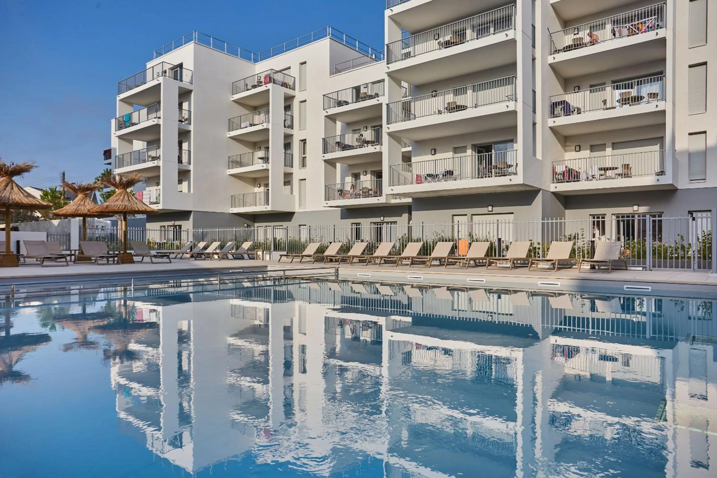 Swimming pool in Résidence Odalys L'Orée du Parc