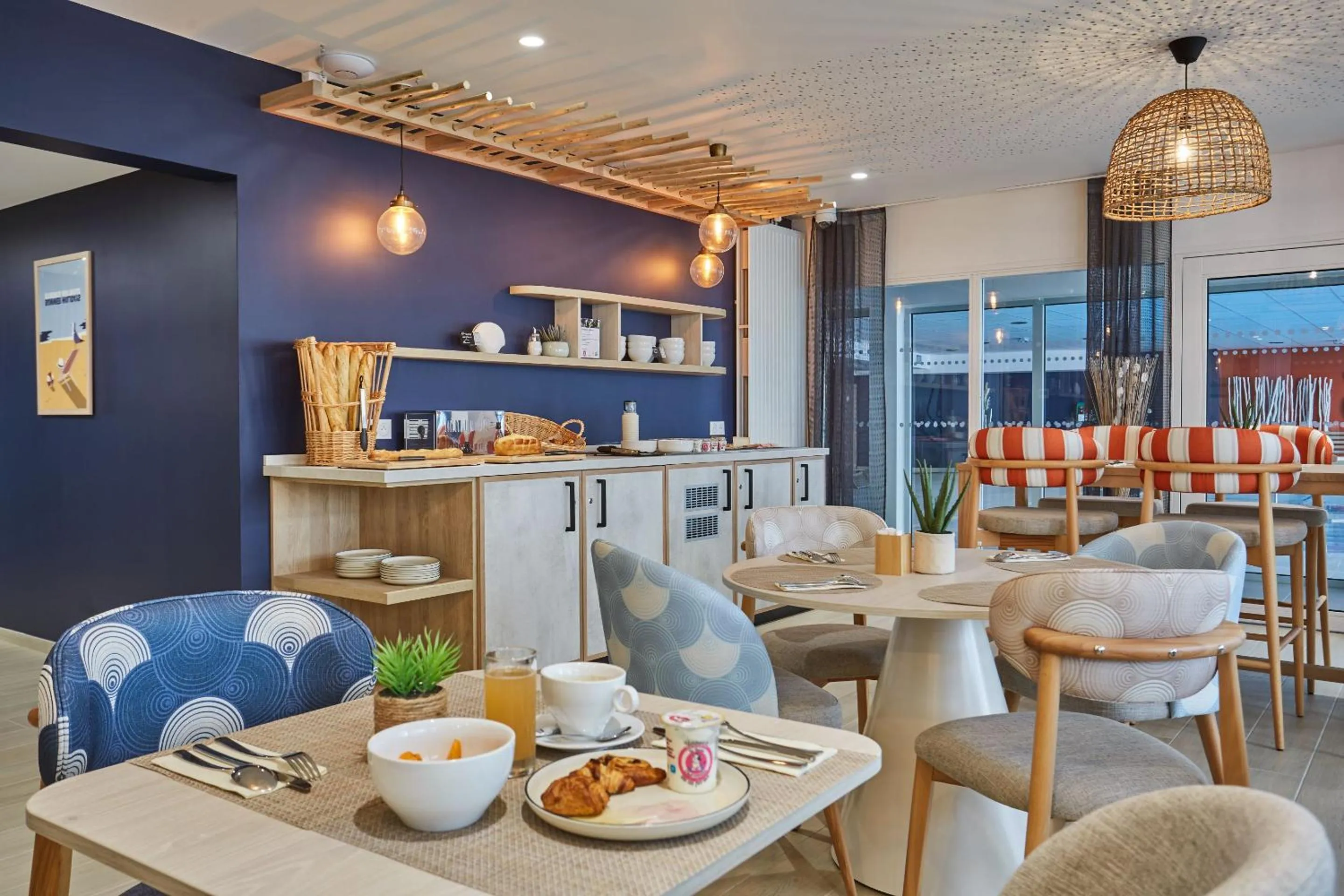 Buffet breakfast in Résidence Odalys L'Orée du Parc