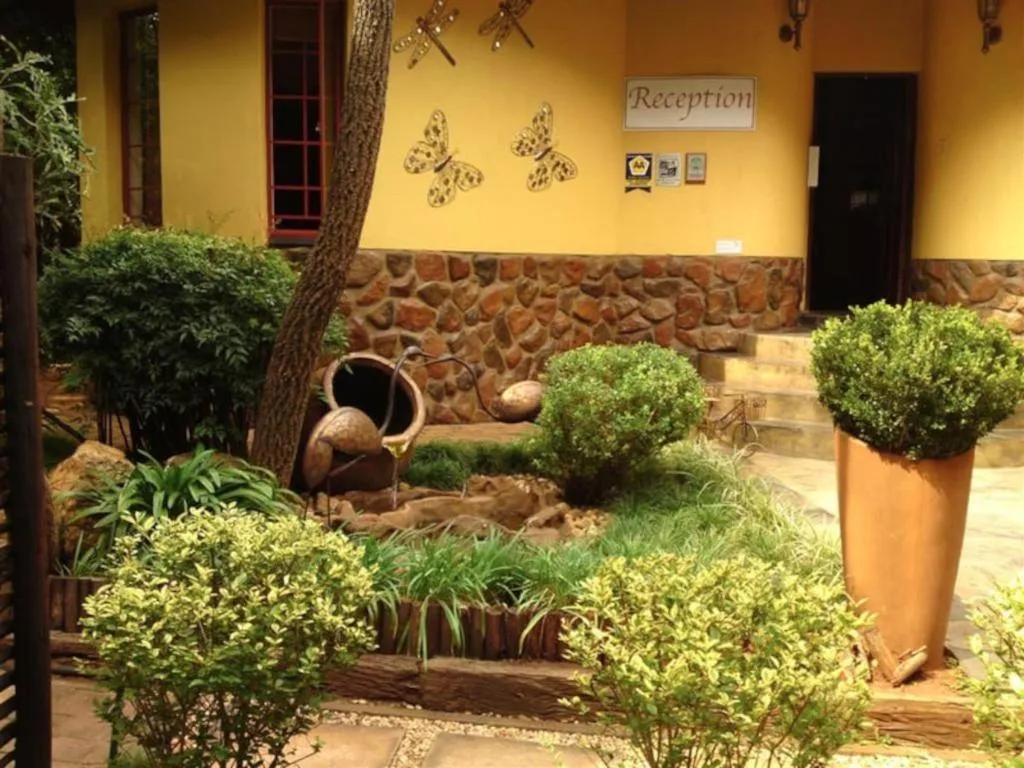 Facade/entrance in Lapalosa Lodge