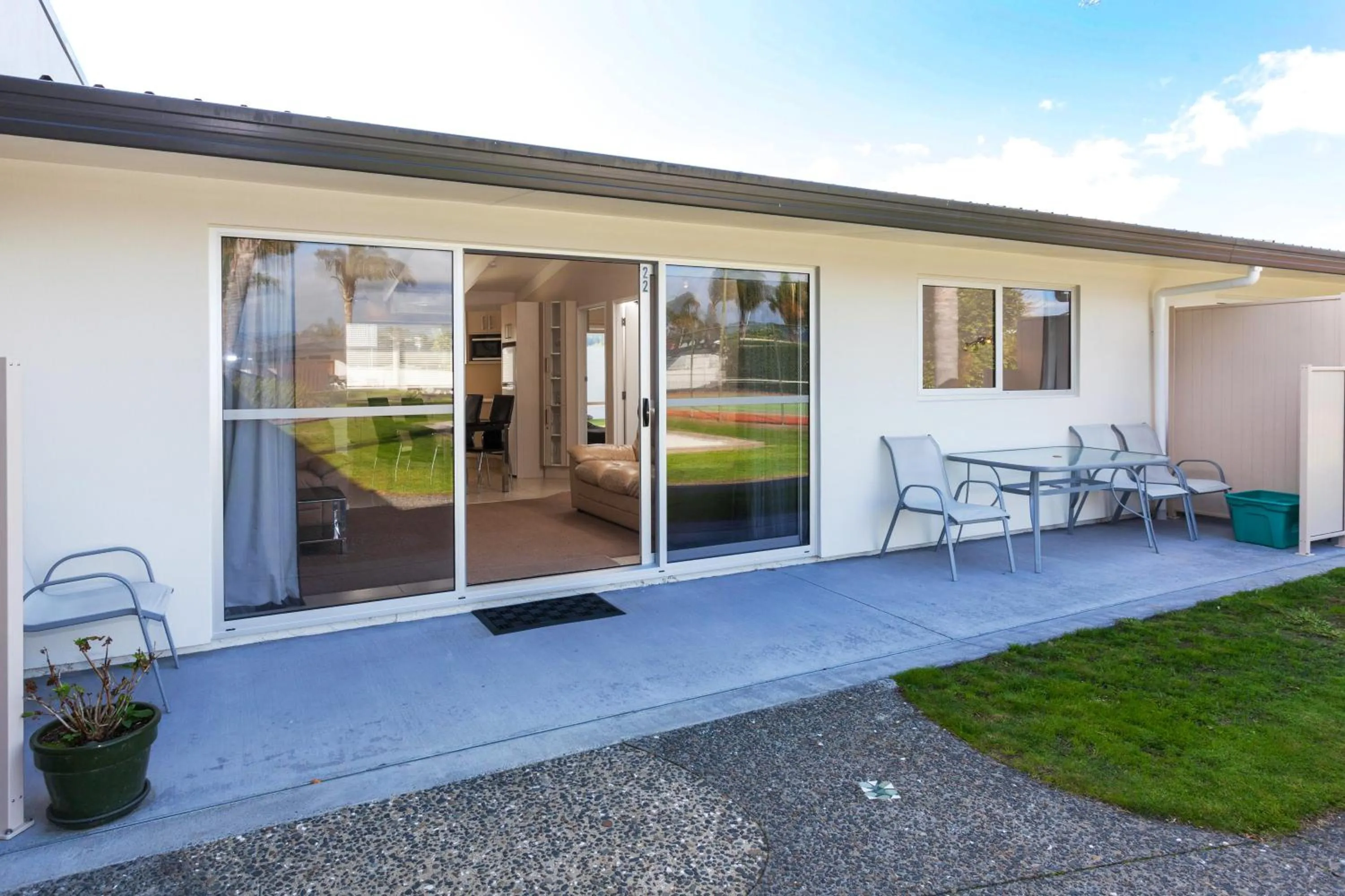 Palm Pacific Resort & Motel