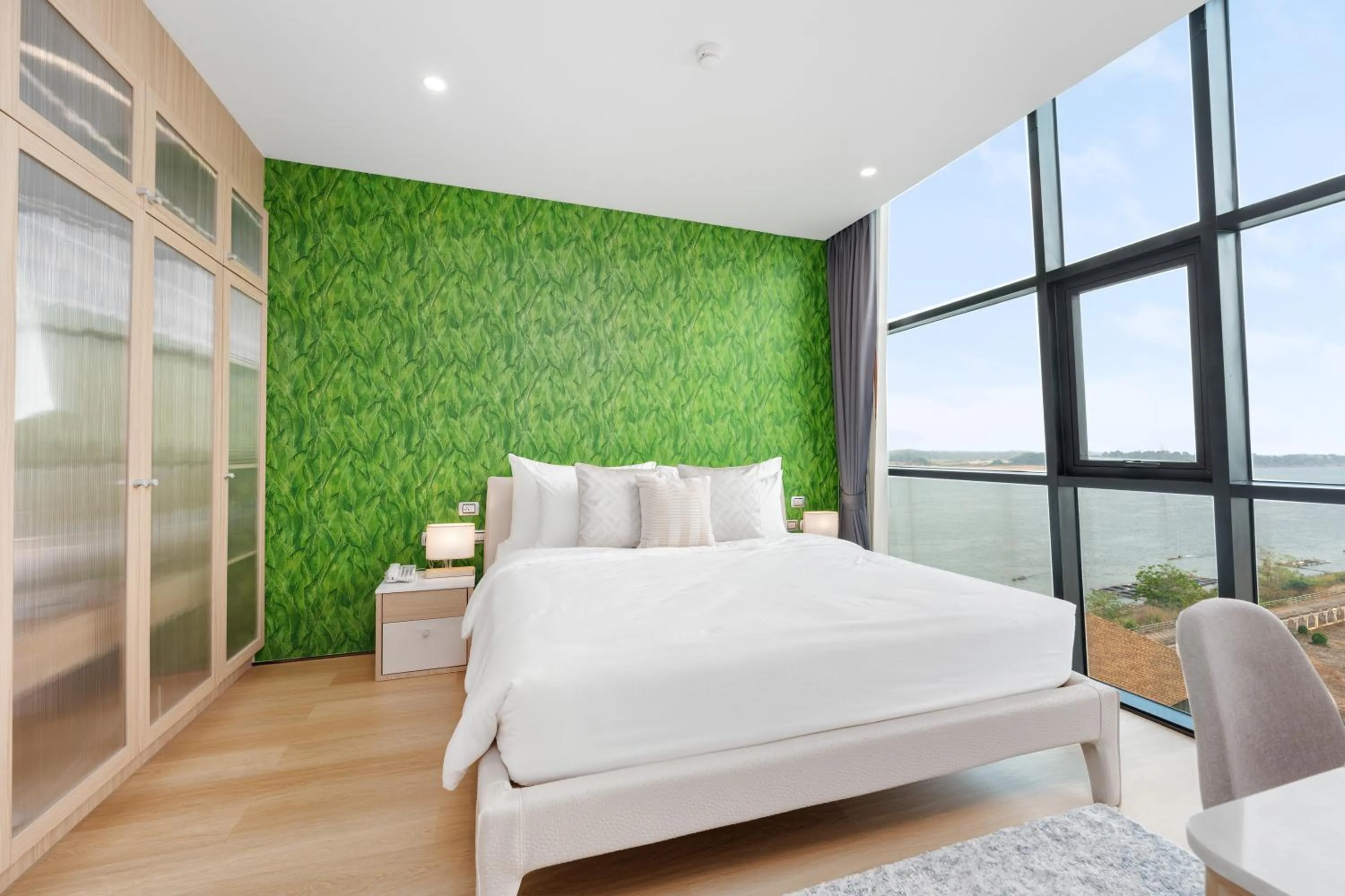 Bed in Naka-Raj Escape Hotel