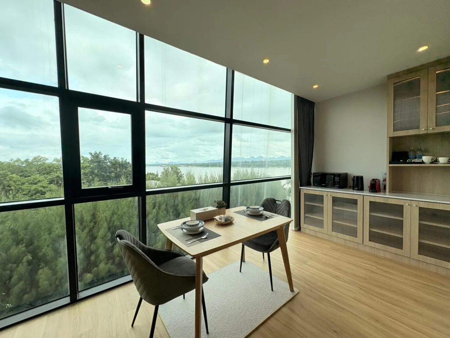 Dining area in Naka-Raj Escape Hotel