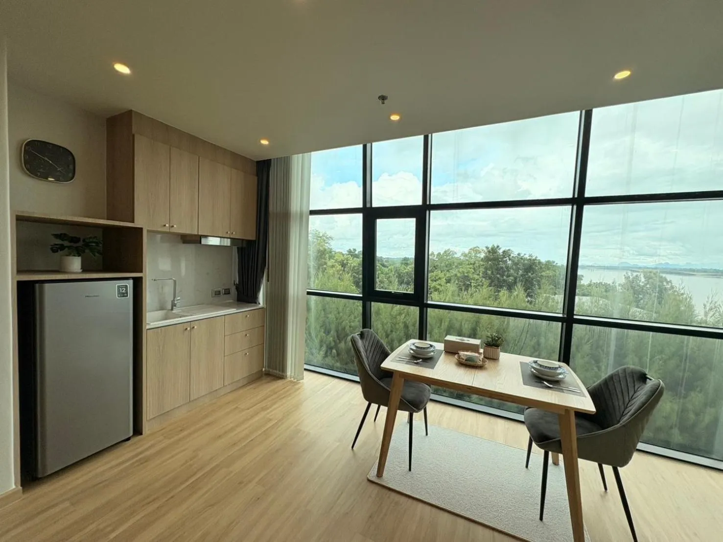 Dining area in Naka-Raj Escape Hotel