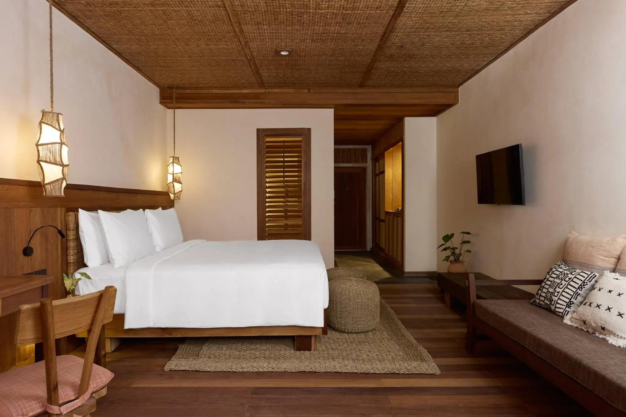 Photo of the whole room, Bed in Vignette Collection Dinso Resort & Villas Ko Chang by IHG