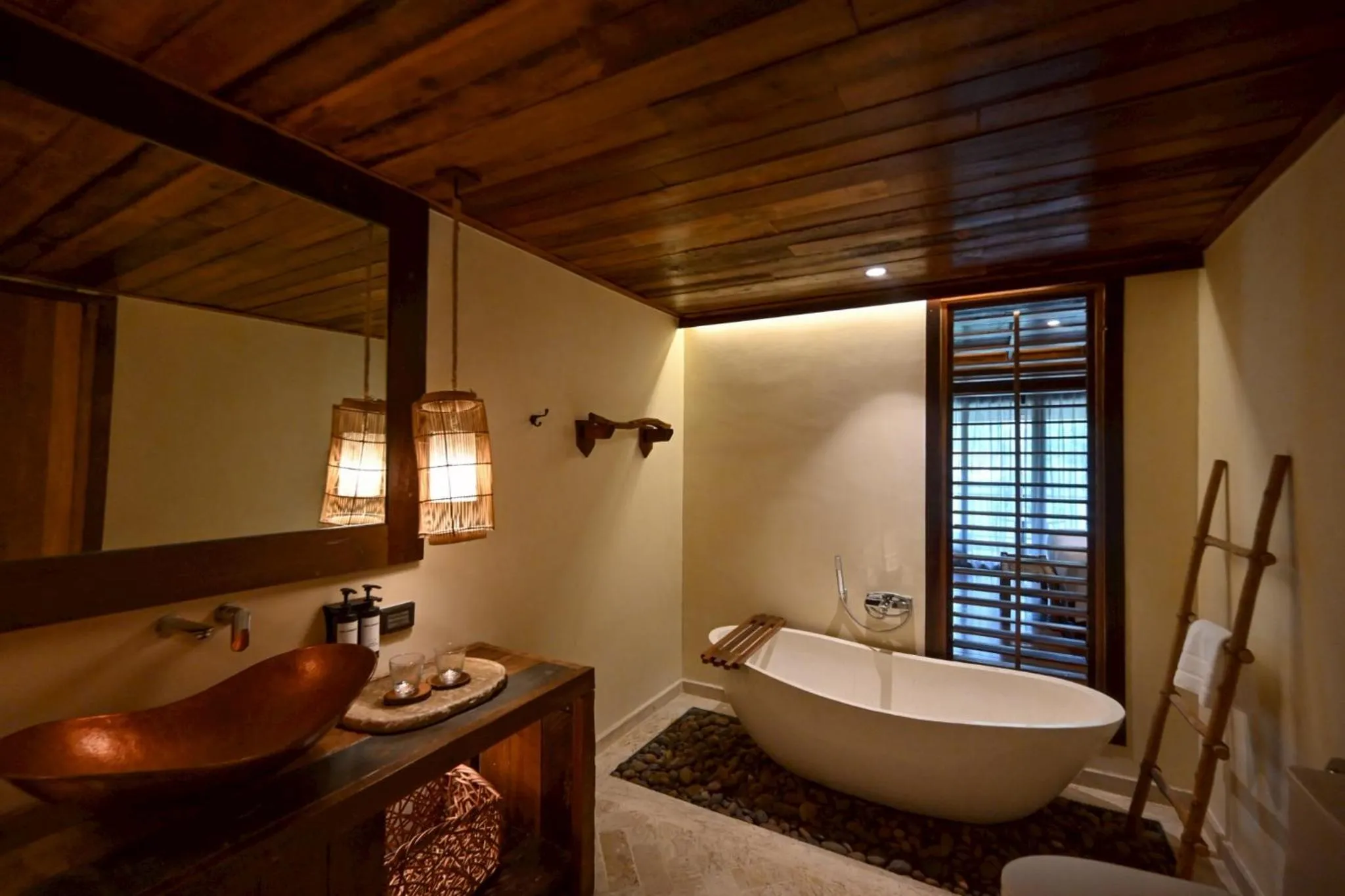Bath in Vignette Collection Dinso Resort & Villas Ko Chang by IHG