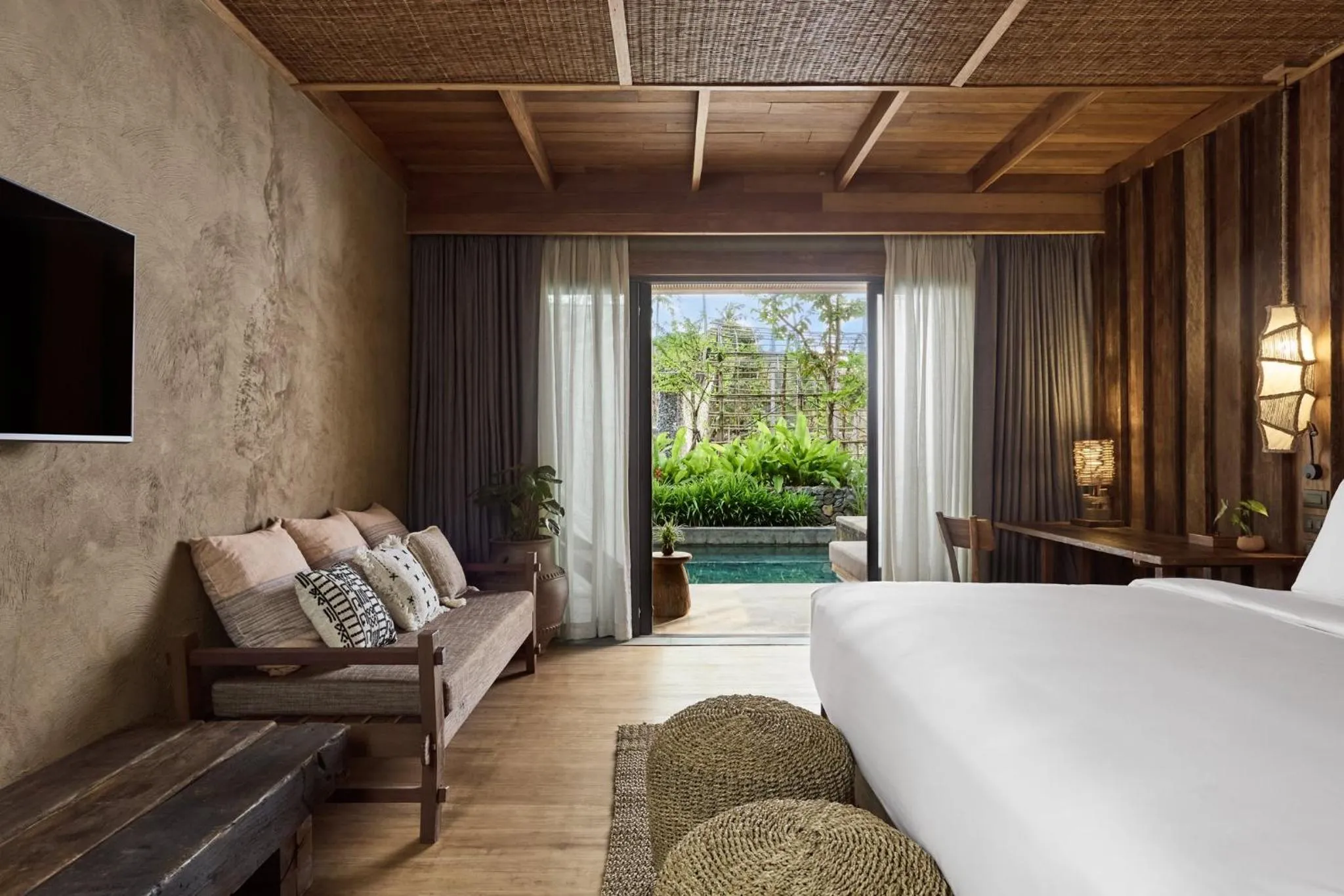 Photo of the whole room, Bed in Vignette Collection Dinso Resort & Villas Ko Chang by IHG