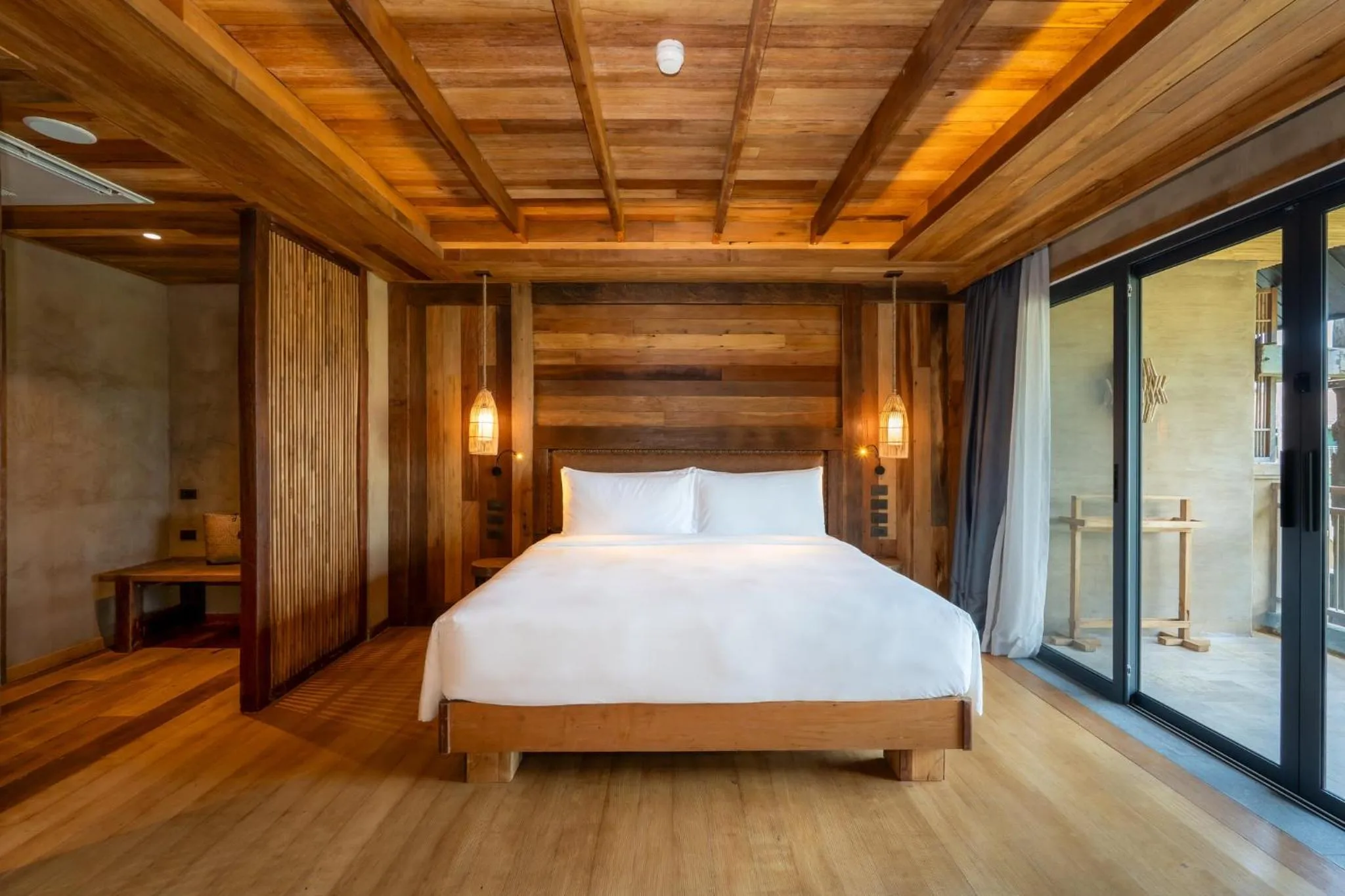 Photo of the whole room, Bed in Vignette Collection Dinso Resort & Villas Ko Chang by IHG