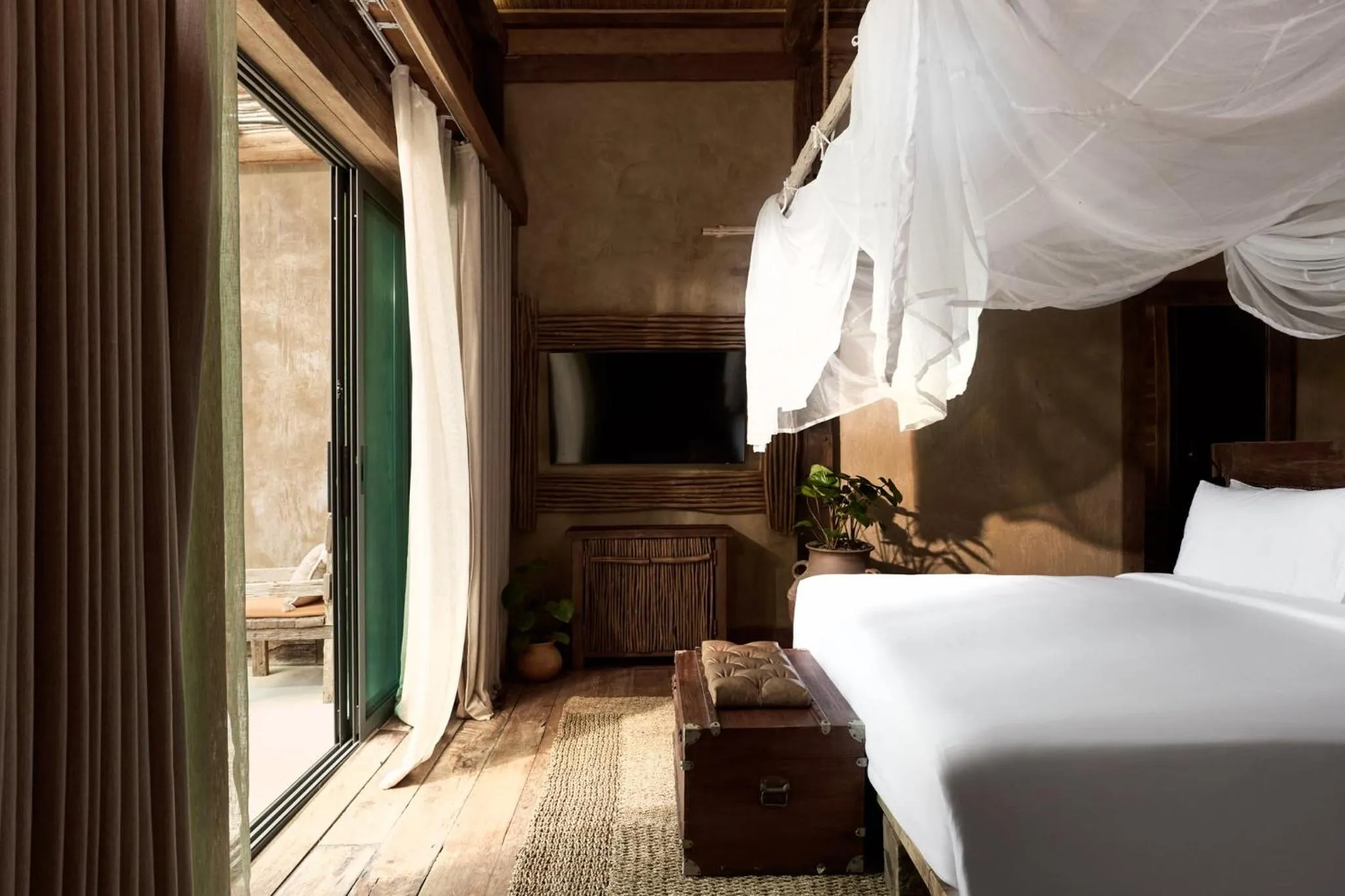 Photo of the whole room, Bed in Vignette Collection Dinso Resort & Villas Ko Chang by IHG