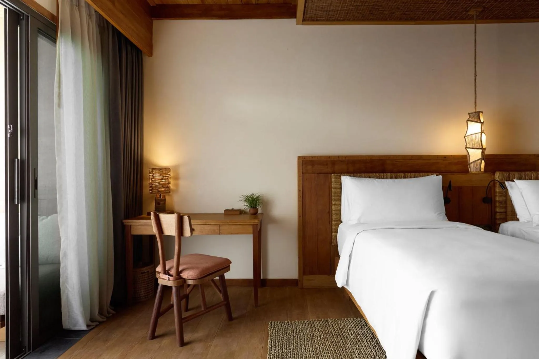 Photo of the whole room, Bed in Vignette Collection Dinso Resort & Villas Ko Chang by IHG