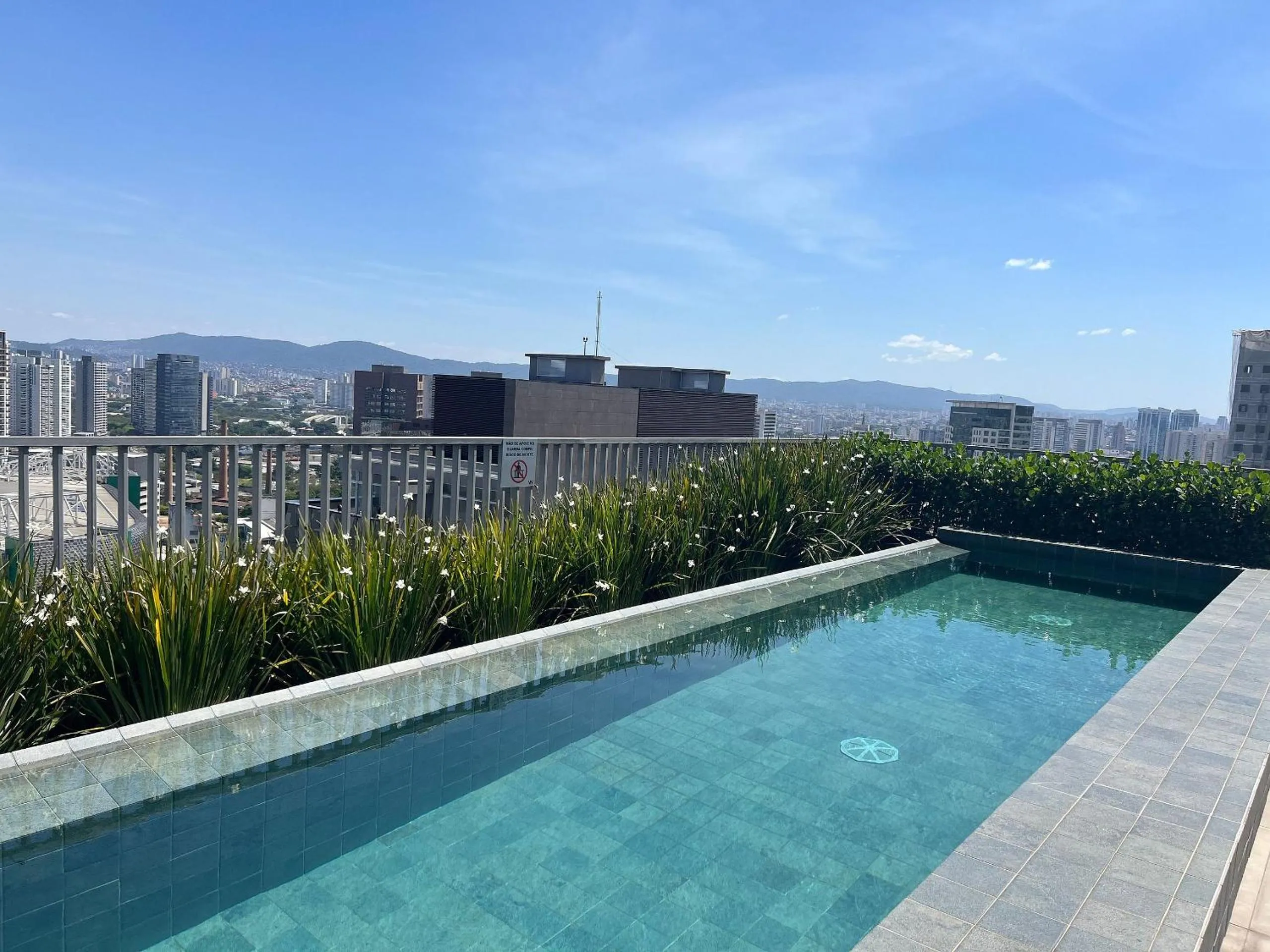 Apartamentos em frente ao Allianz Parque