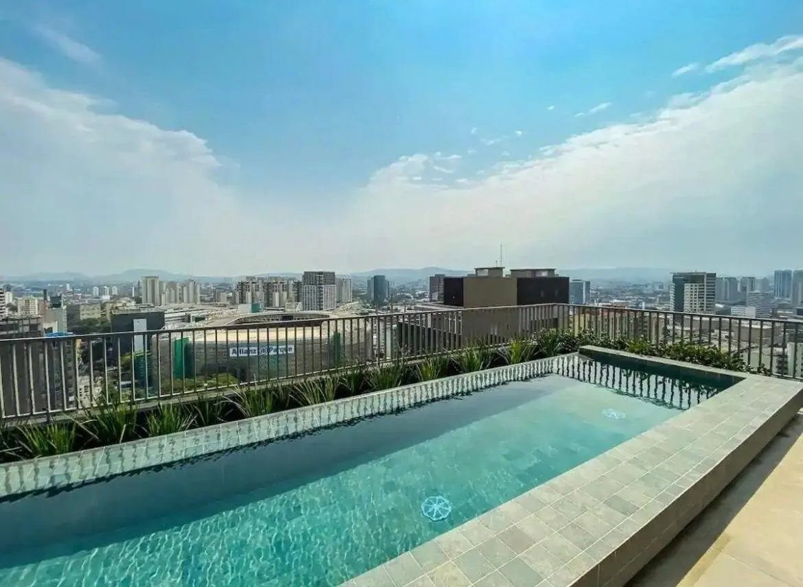 Pool view in Apartamentos em frente ao Allianz Parque