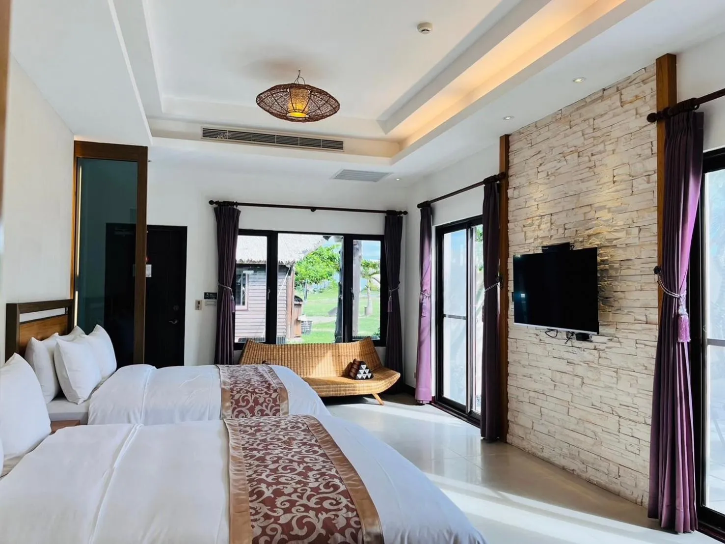 Photo of the whole room, Bed in Kenting Summerland Garden Resort