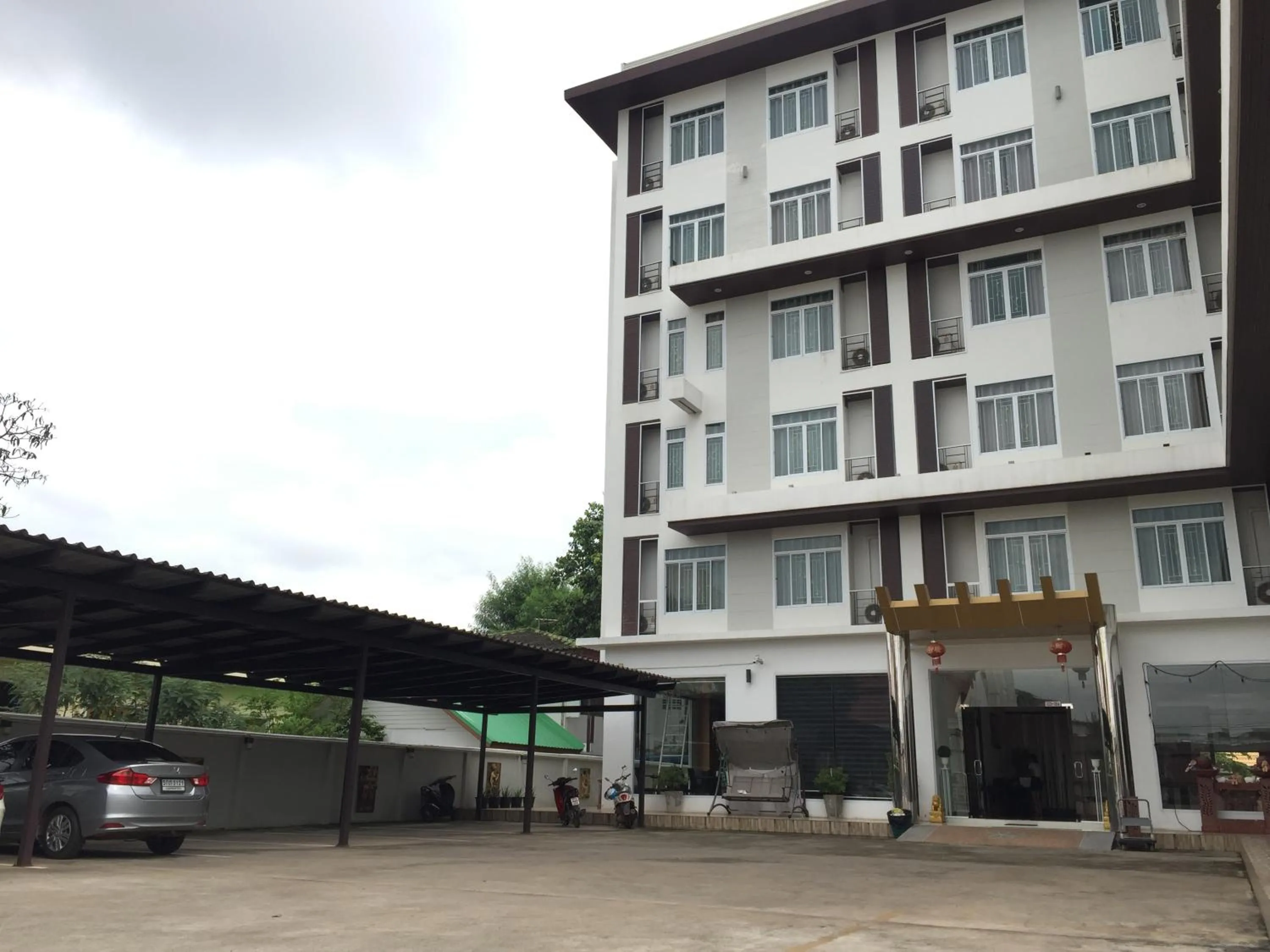 Leelawadee Grand Hotel