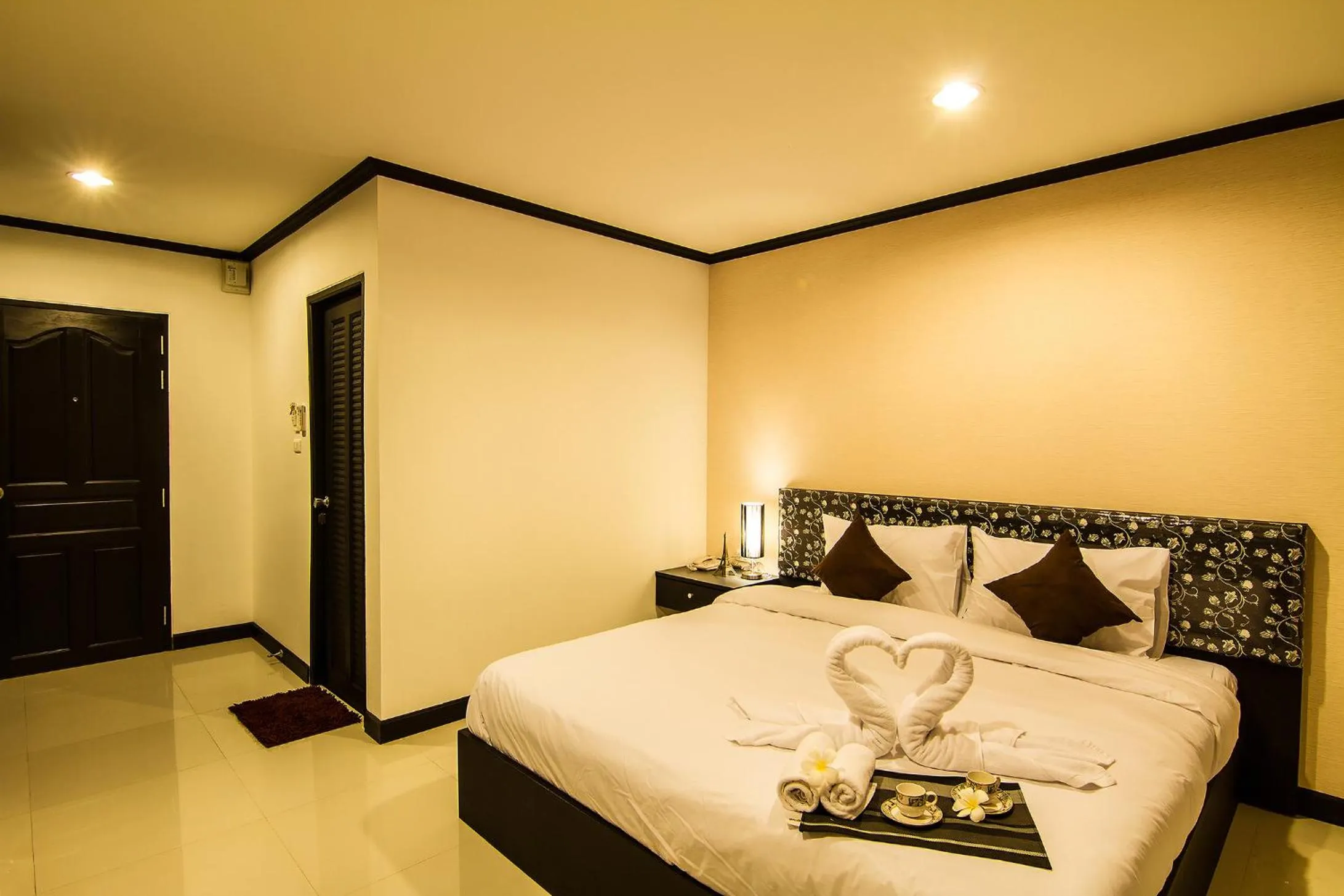 Photo of the whole room, Bed in Leelawadee Grand Hotel