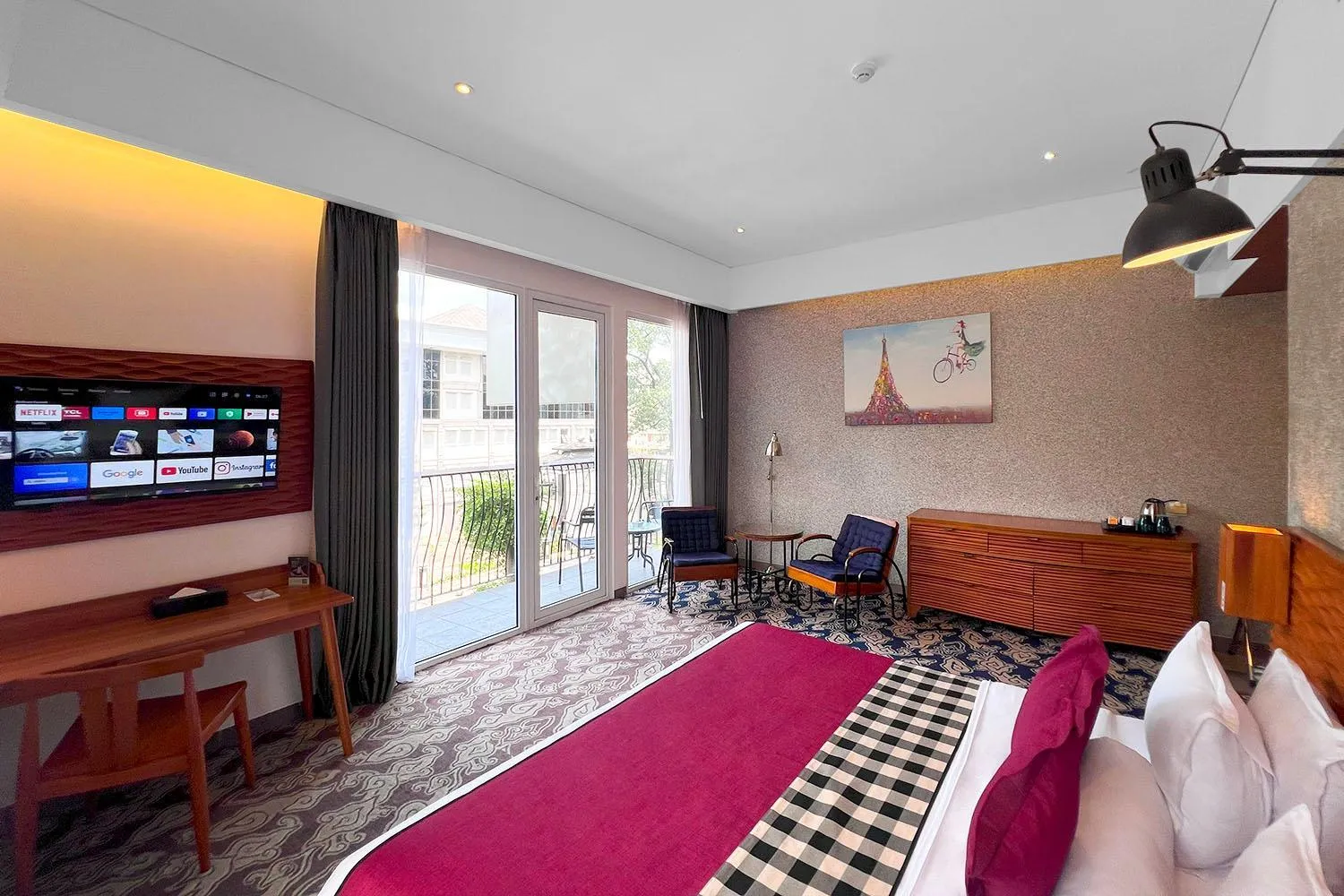 Bed in THE 1O1 Bandung Dago