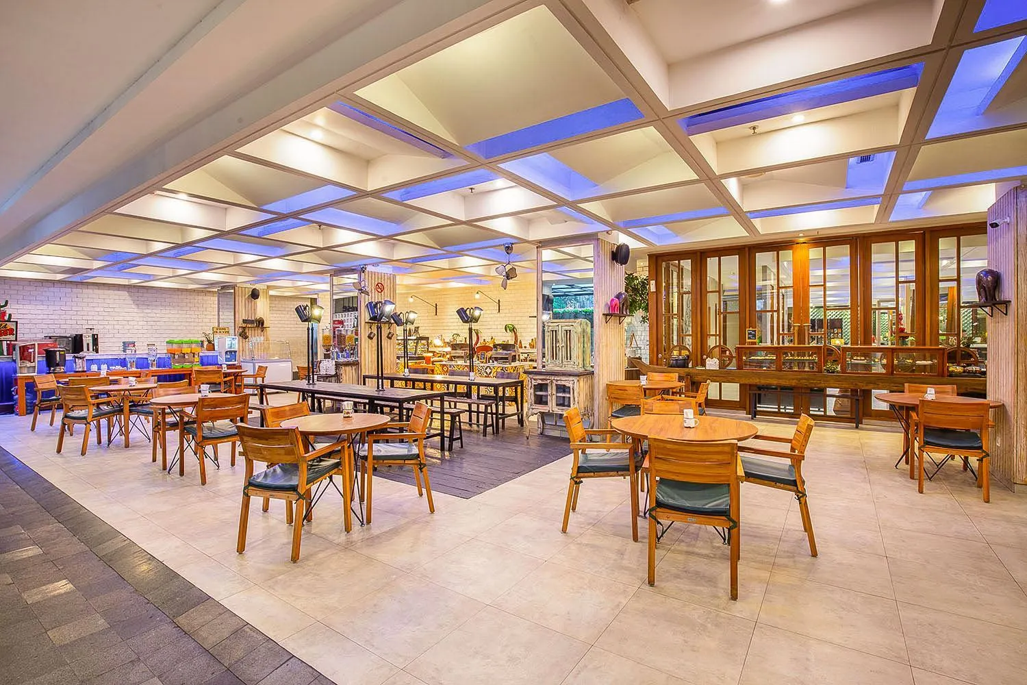 Restaurant/places to eat in THE 1O1 Bandung Dago