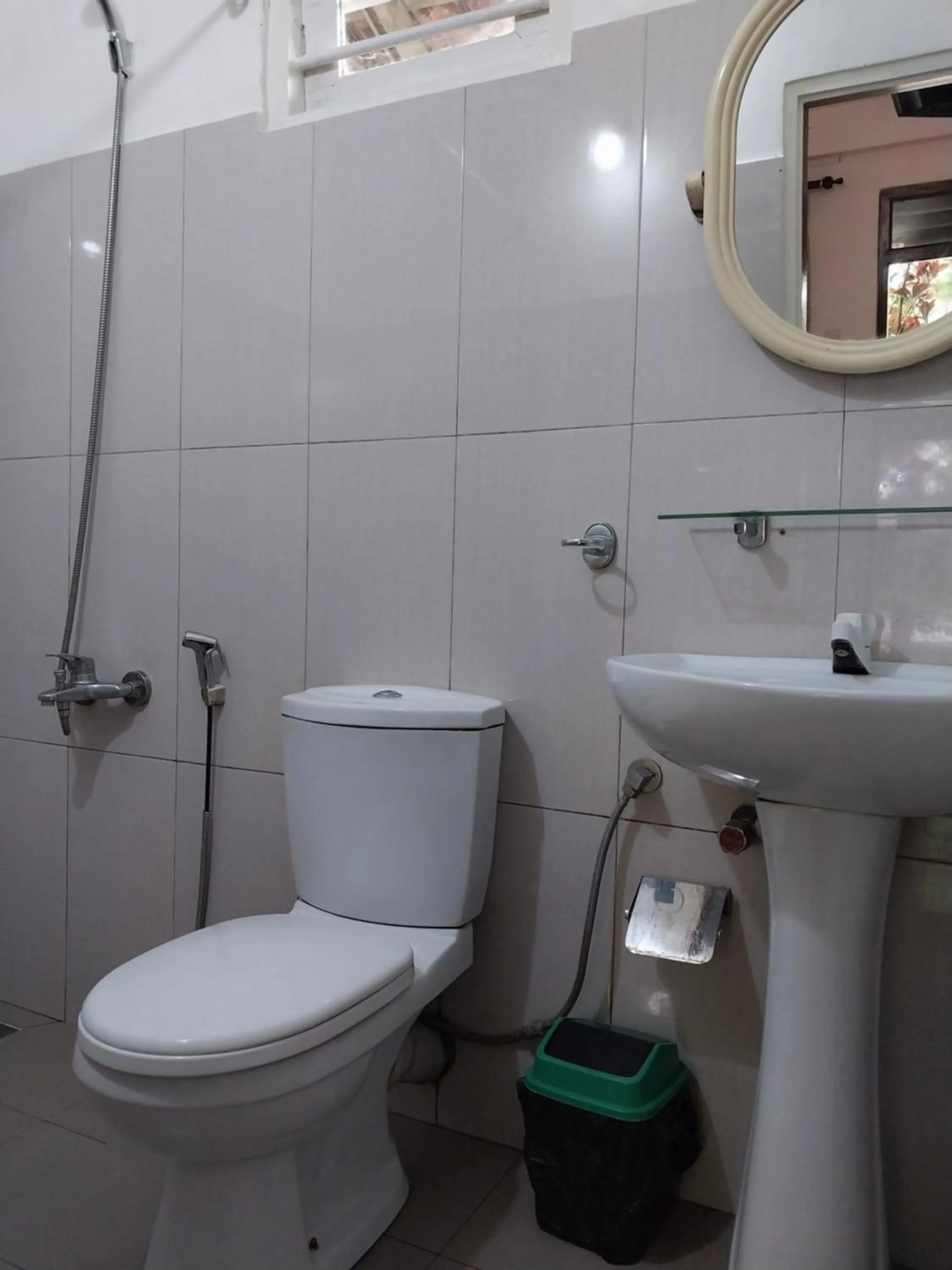 Happy Night Holiday Inn