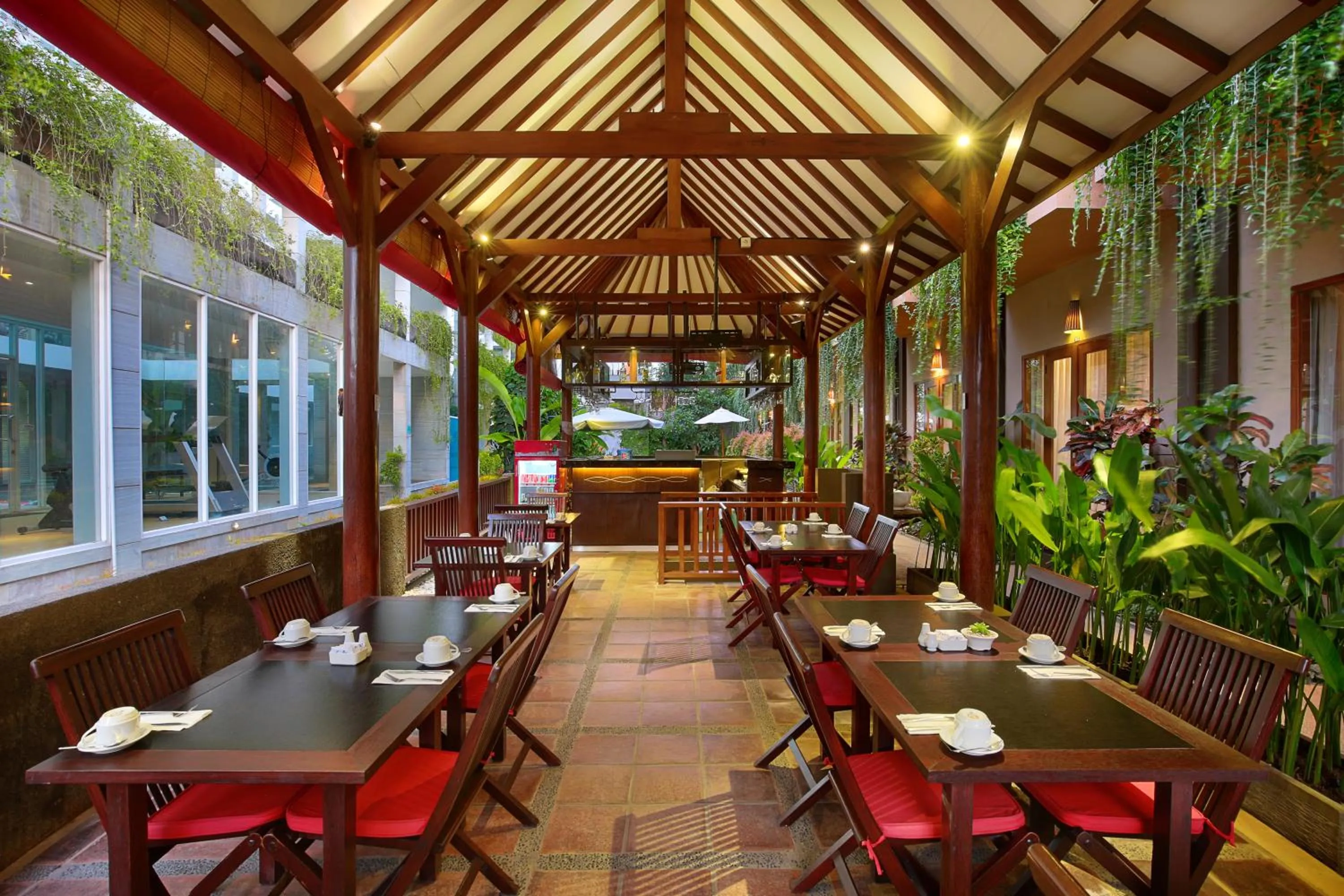 Restaurant/places to eat in Bali Chaya Hotel Legian
