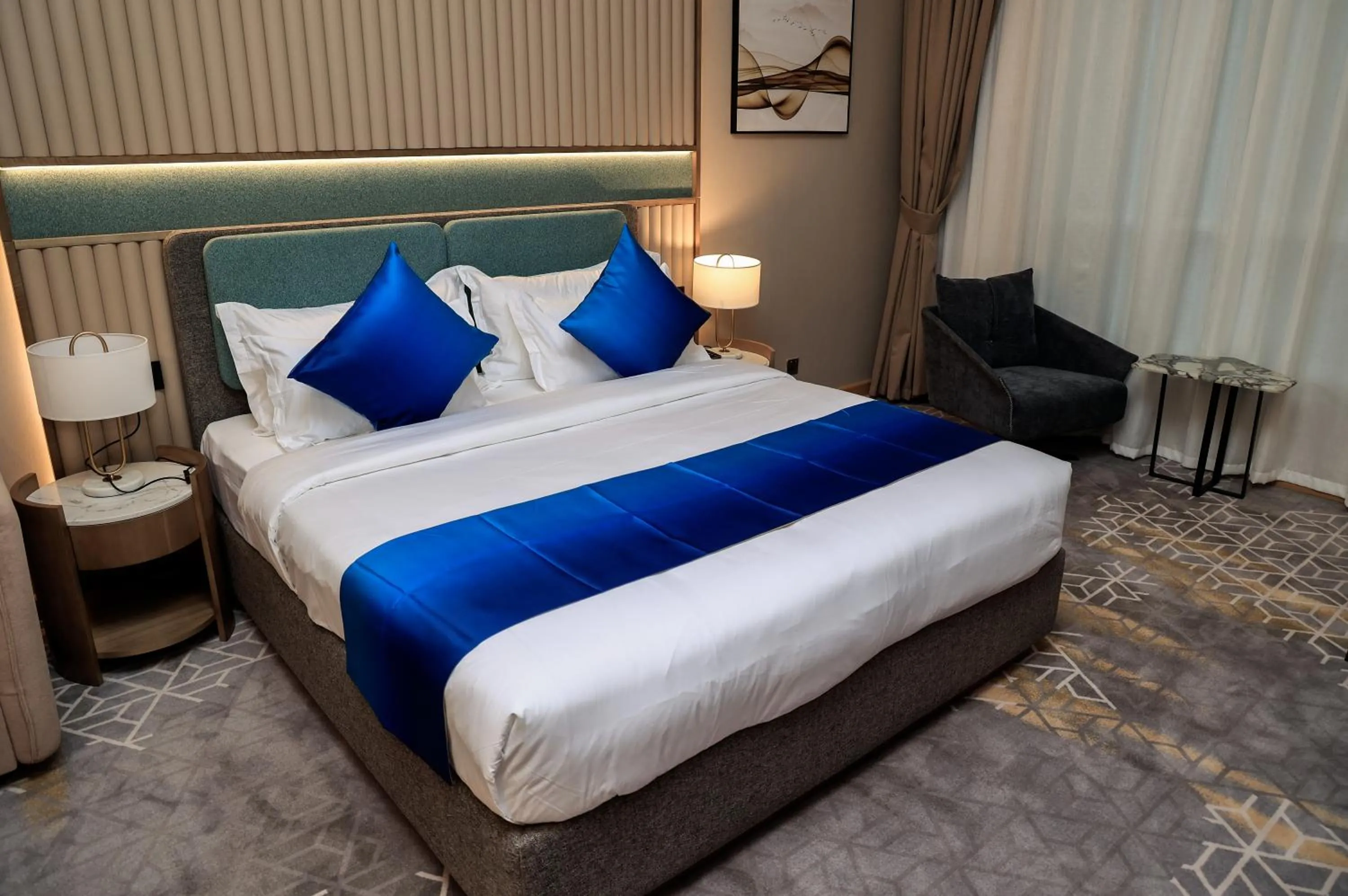 Bed in Best Western Premier M Four Hotel