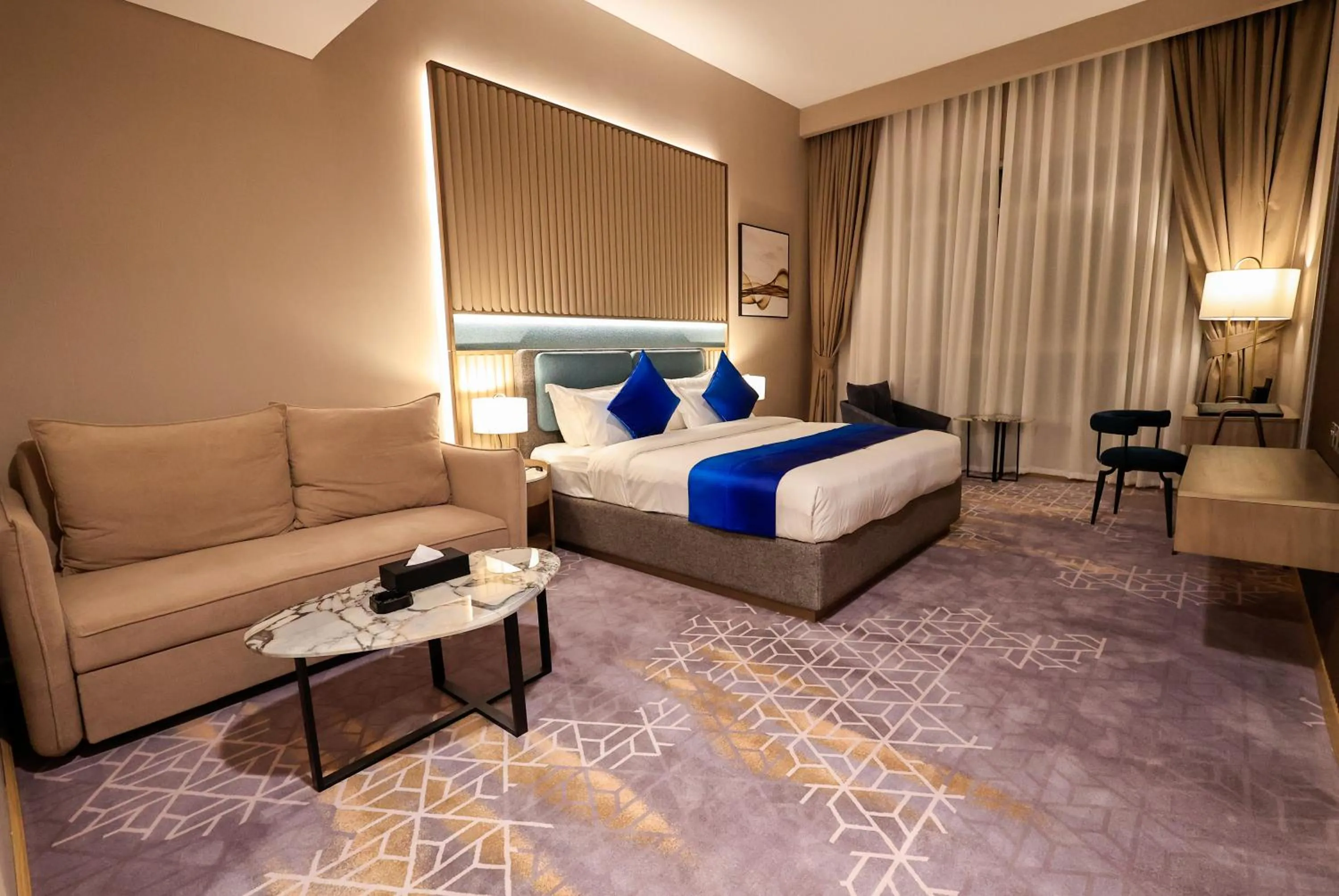 Bed in Best Western Premier M Four Hotel