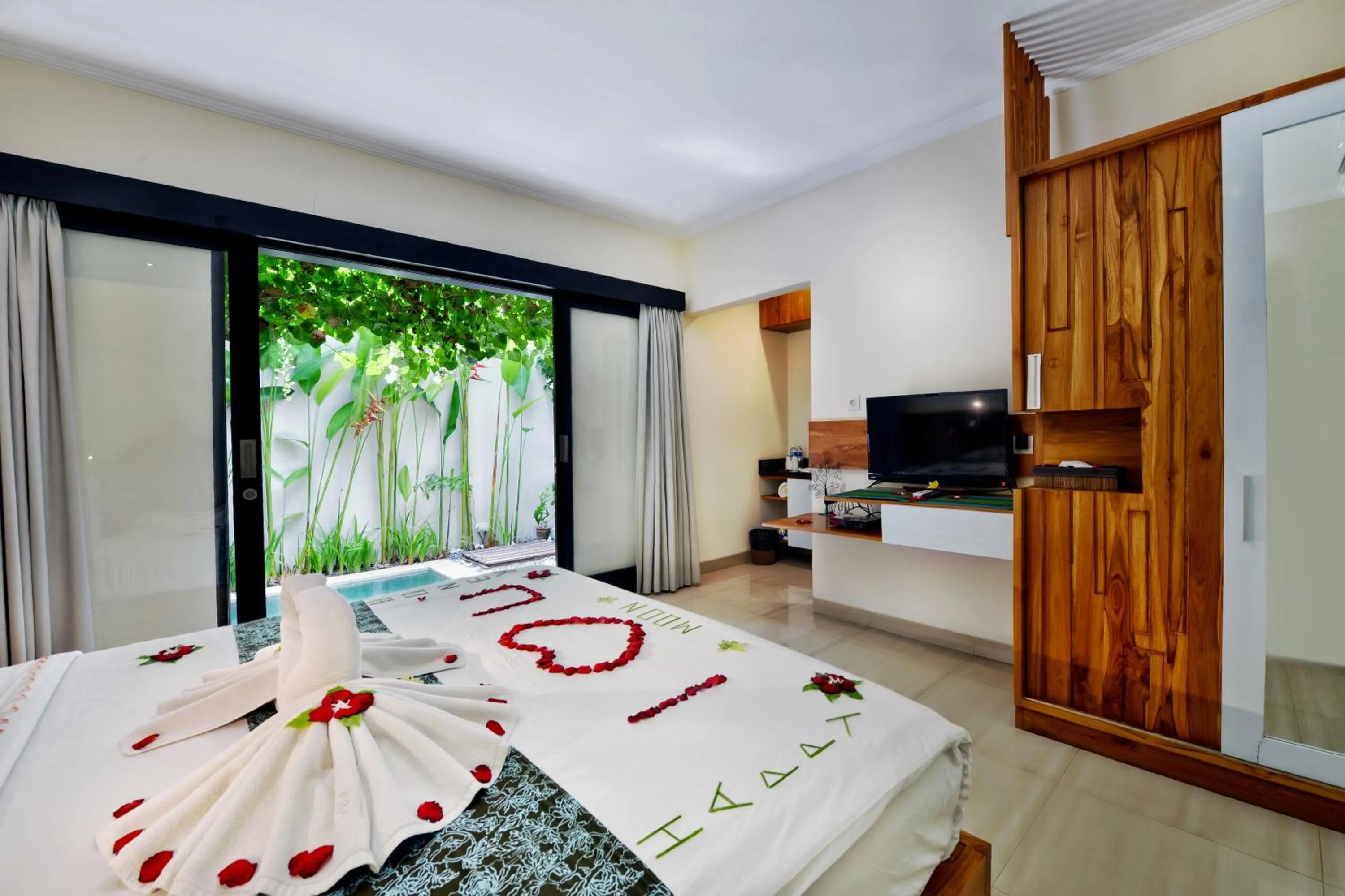 Bed in Bali Corail Villas
