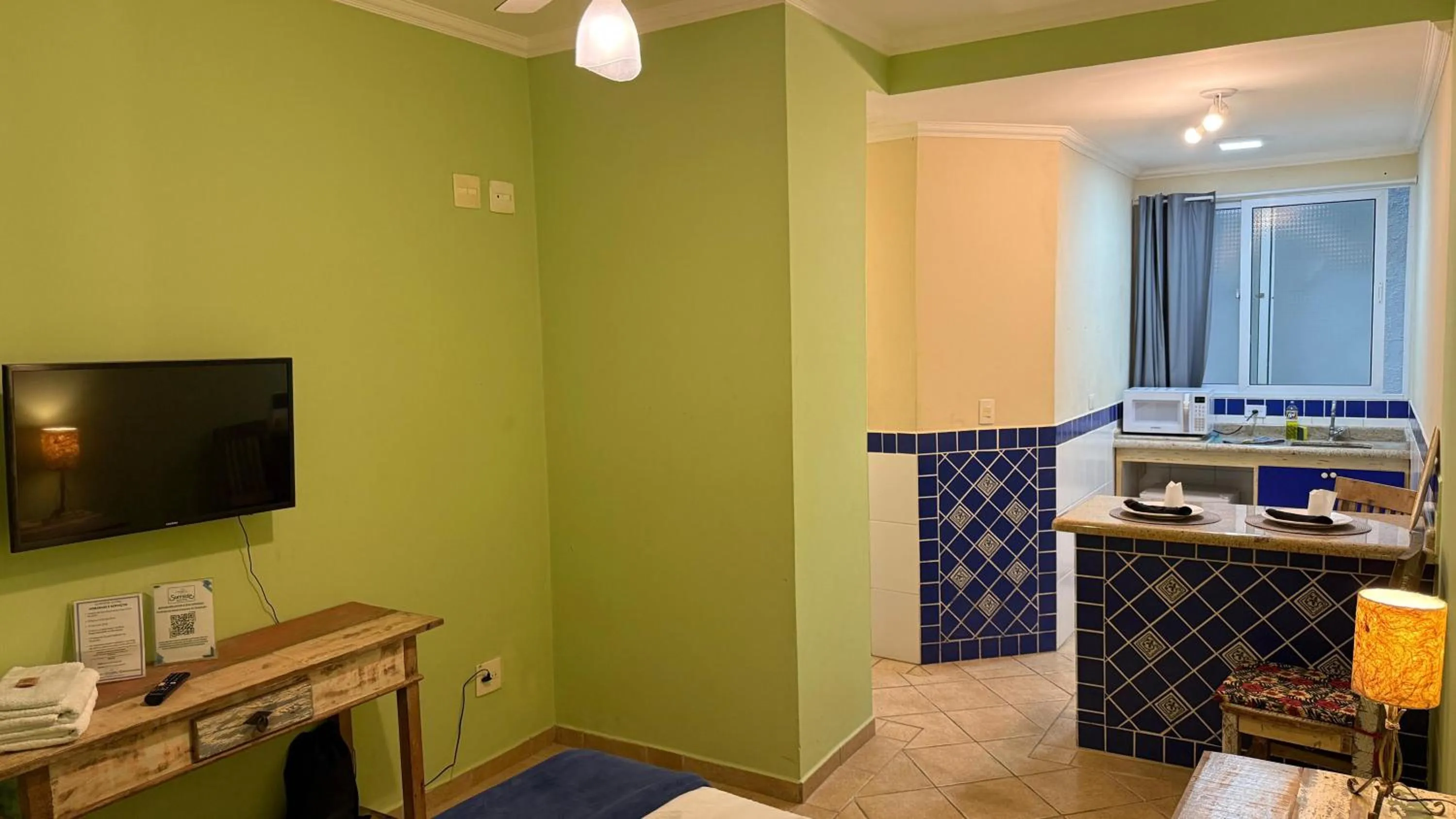 Bed in Surfside Suites