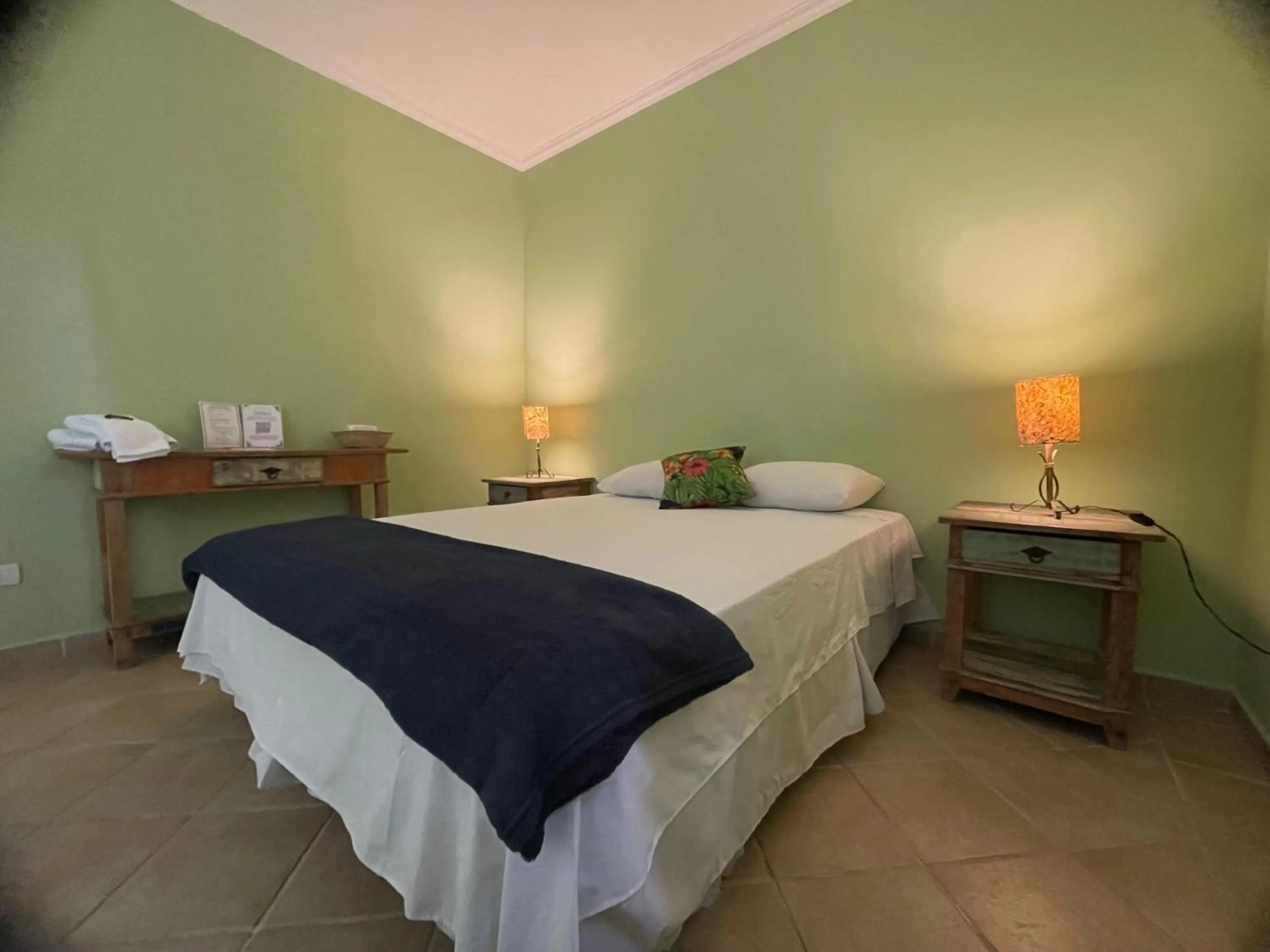 Bed in Surfside Suites