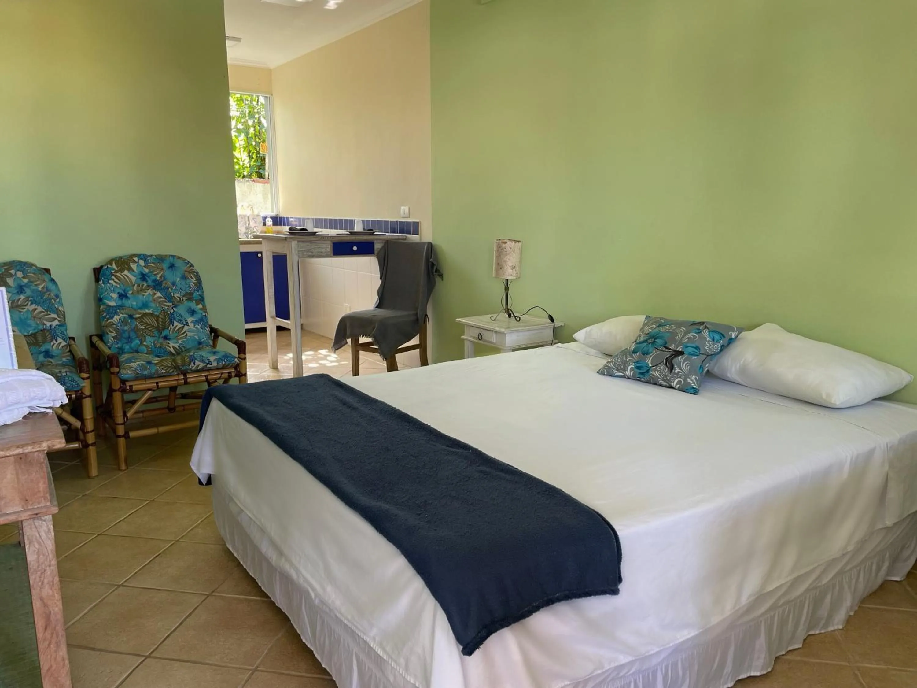 Bed in Surfside Suites