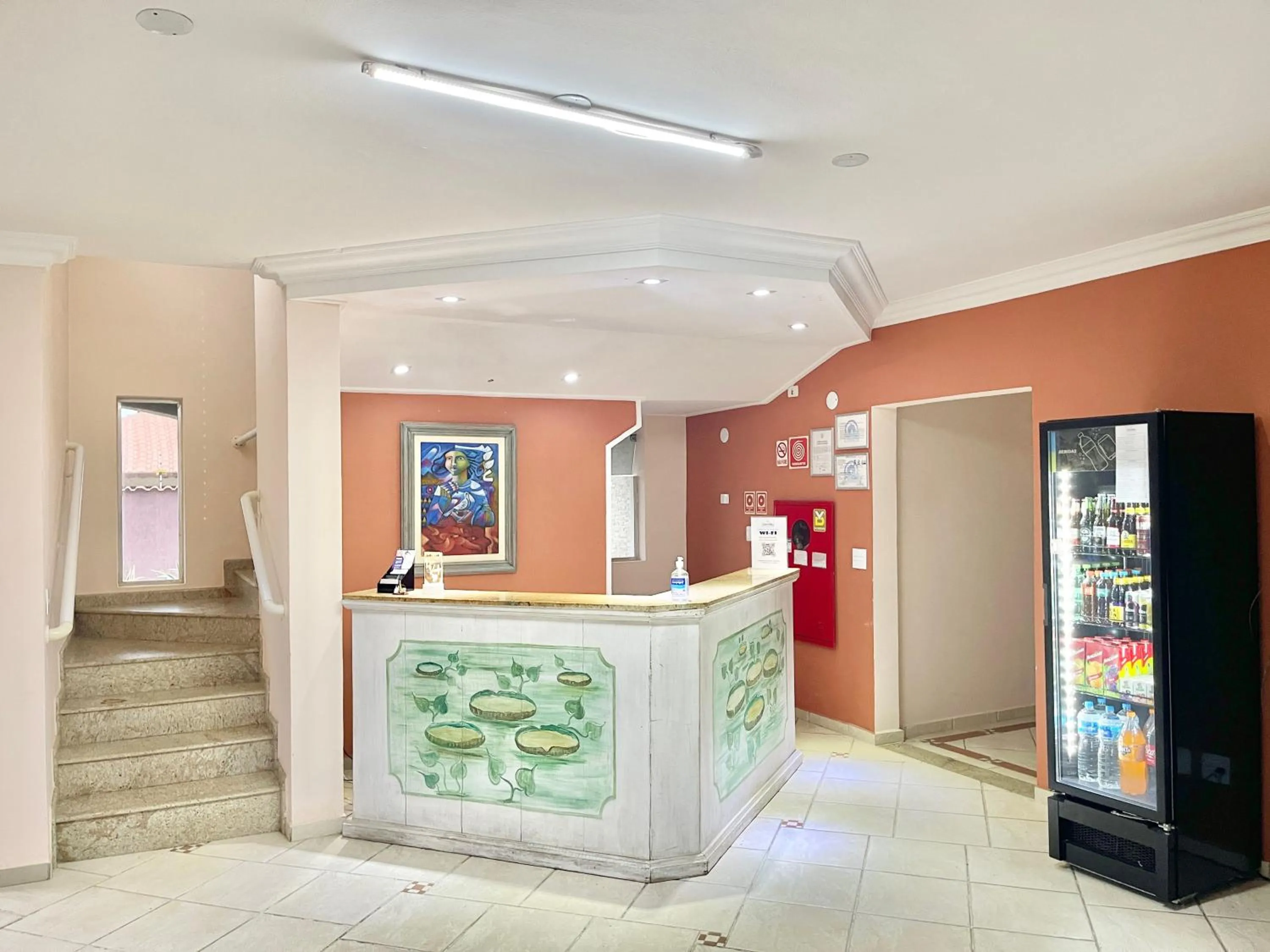 Lobby or reception in Surfside Suites