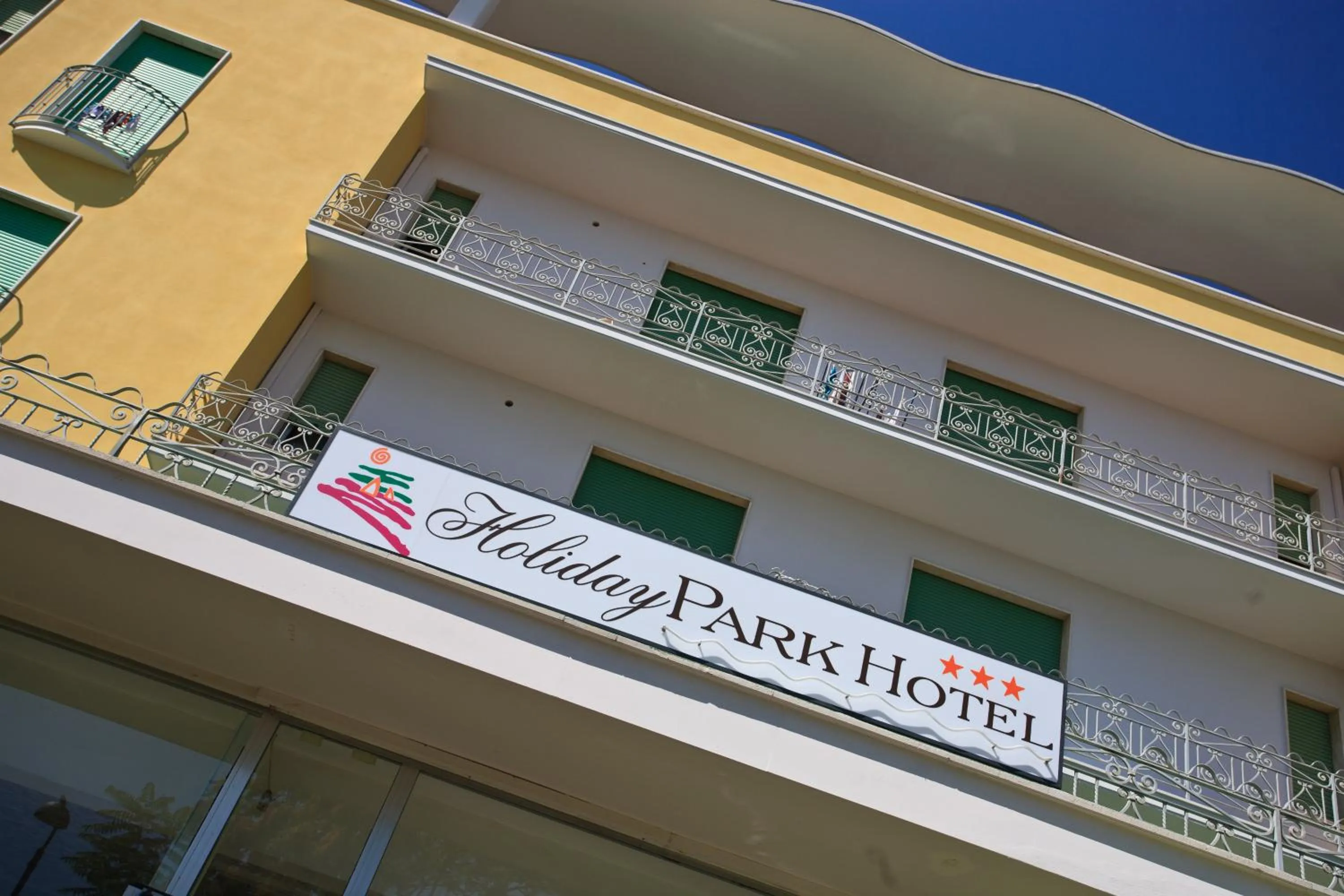 Property building in Hotel Holiday Park