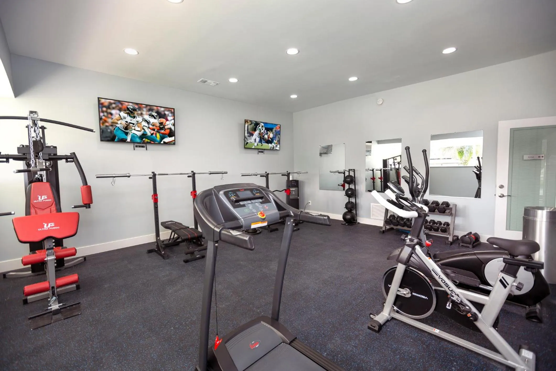 Fitness centre/facilities in Weekly Inn