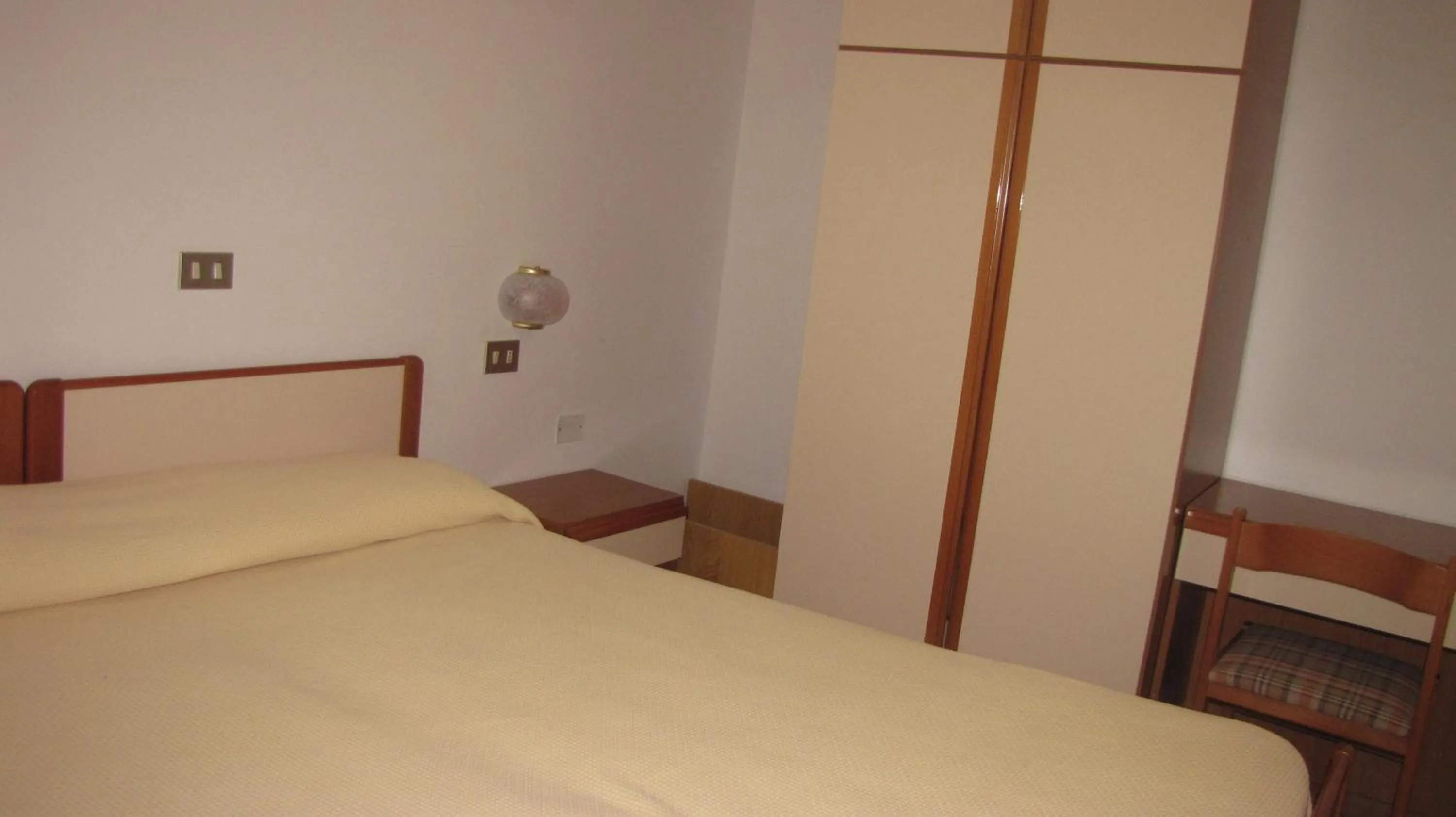 Bed in Albergo La Primula