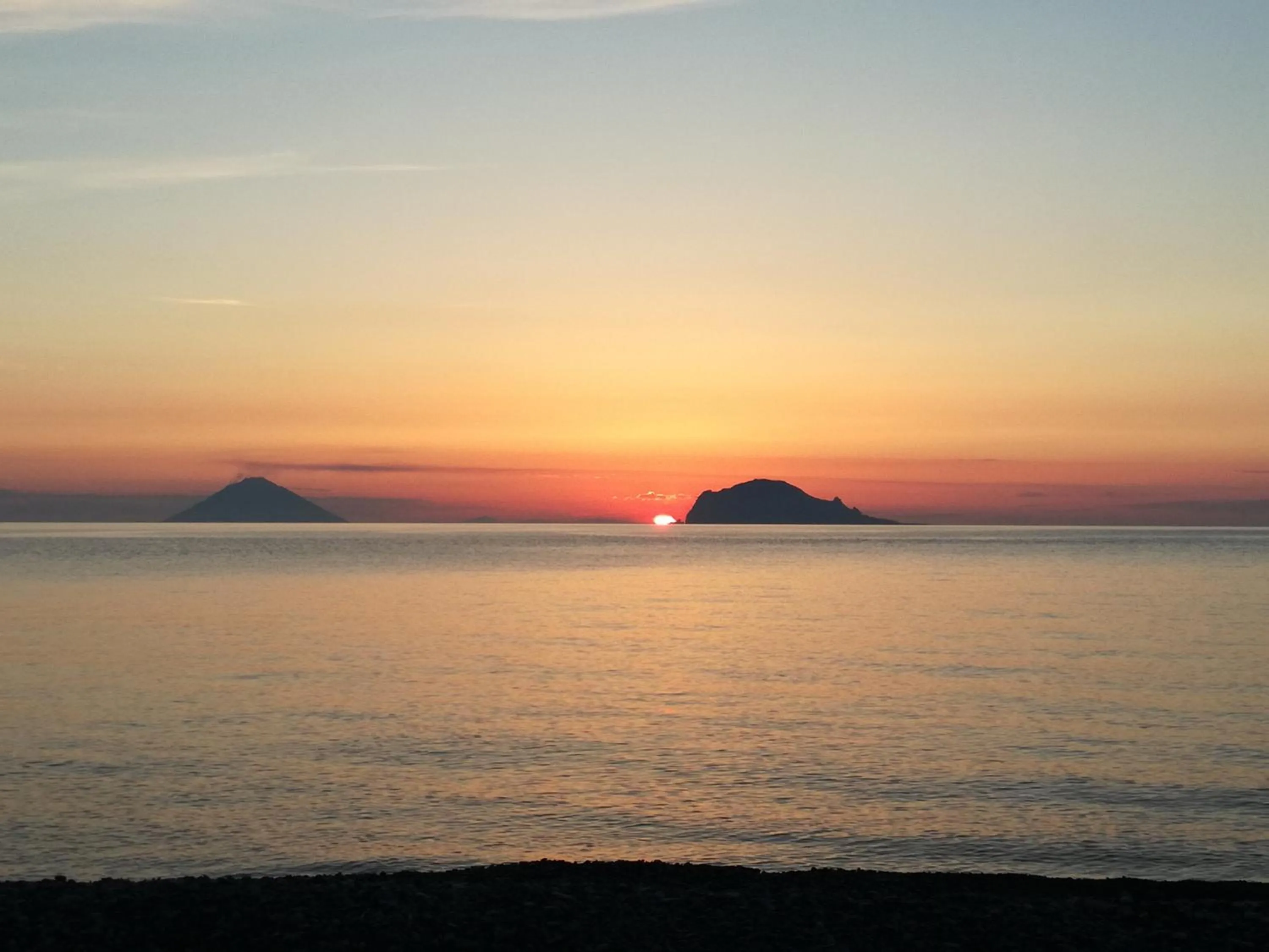 Sunrise in B&B La Goletta di Salina