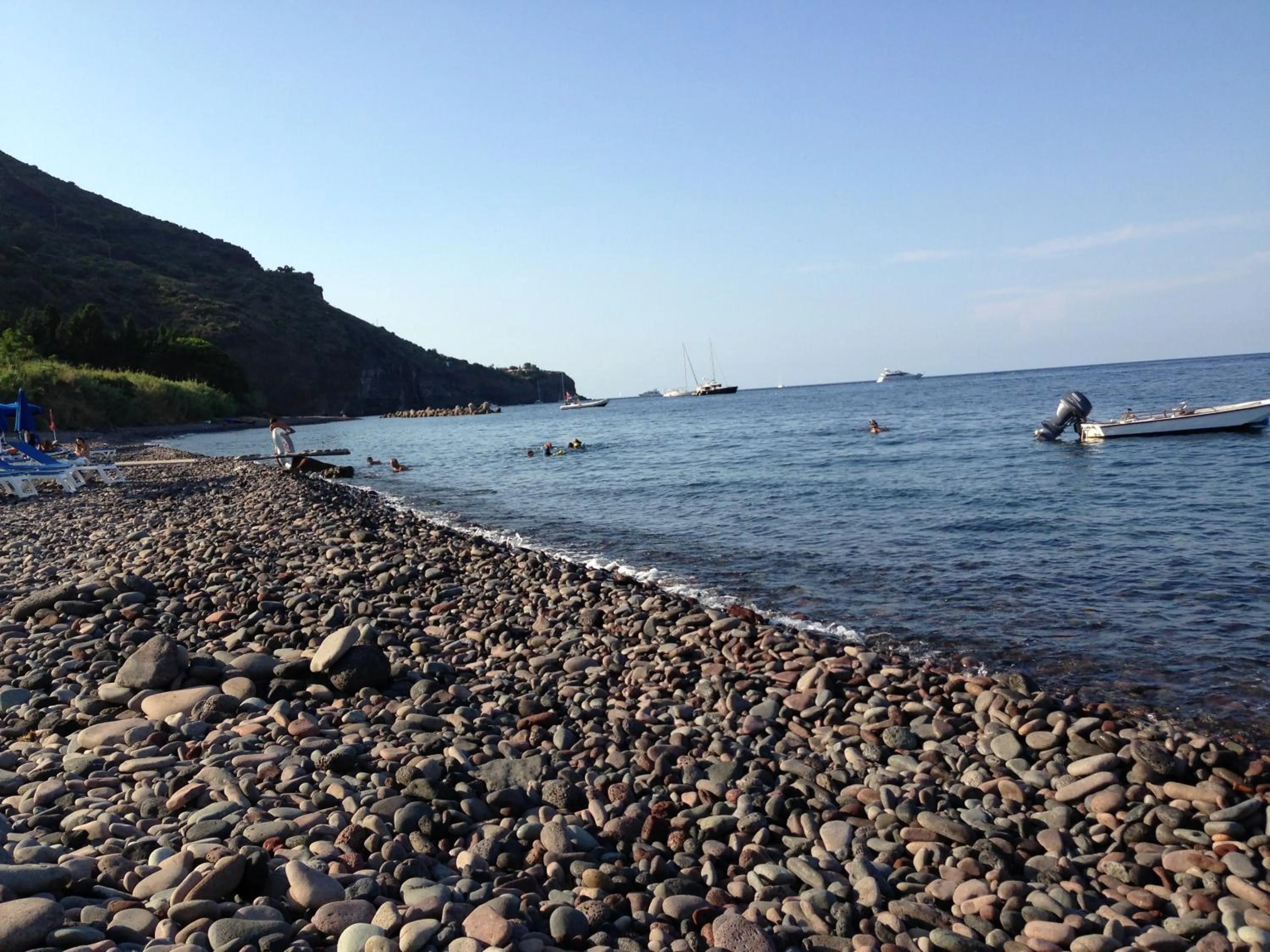 Beach in B&B La Goletta di Salina