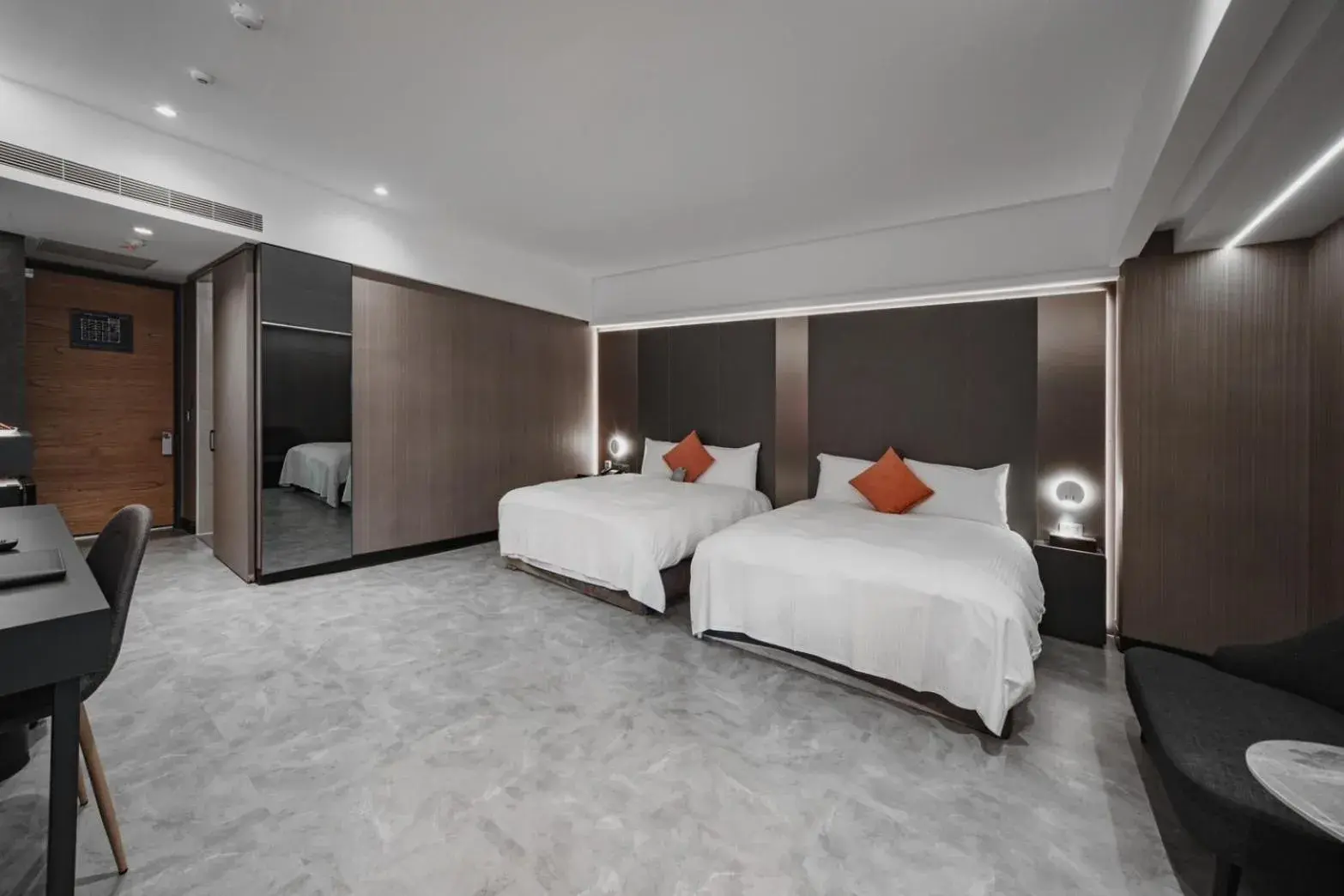 Deluxe Family Room in Hub Hotel Kaohsiung Yisin Branch Deluxe Family Room in Hub Hotel Kaohsiung Yisin Branch