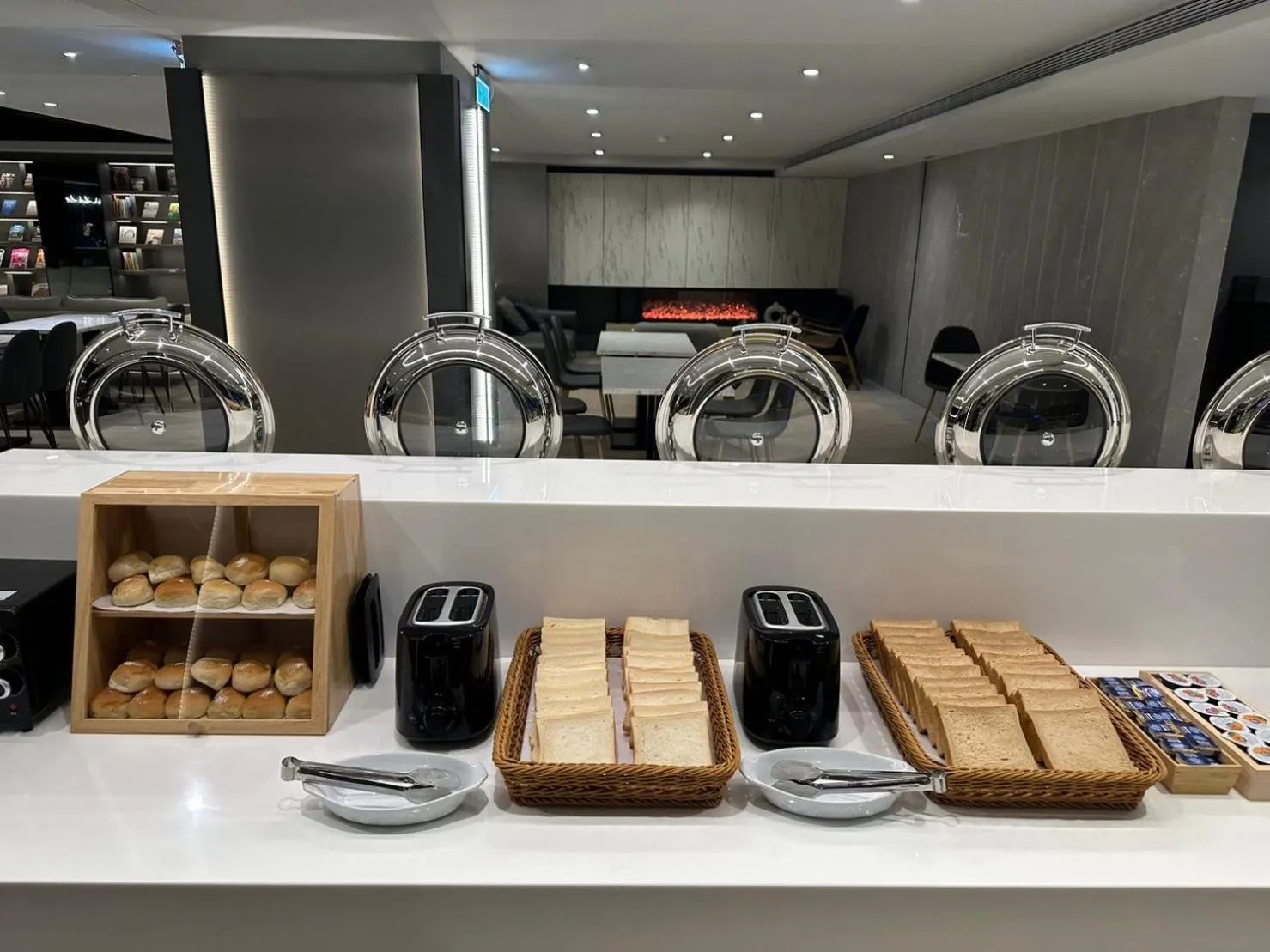 Restaurant/places to eat in Hub Hotel Kaohsiung Yisin Branch