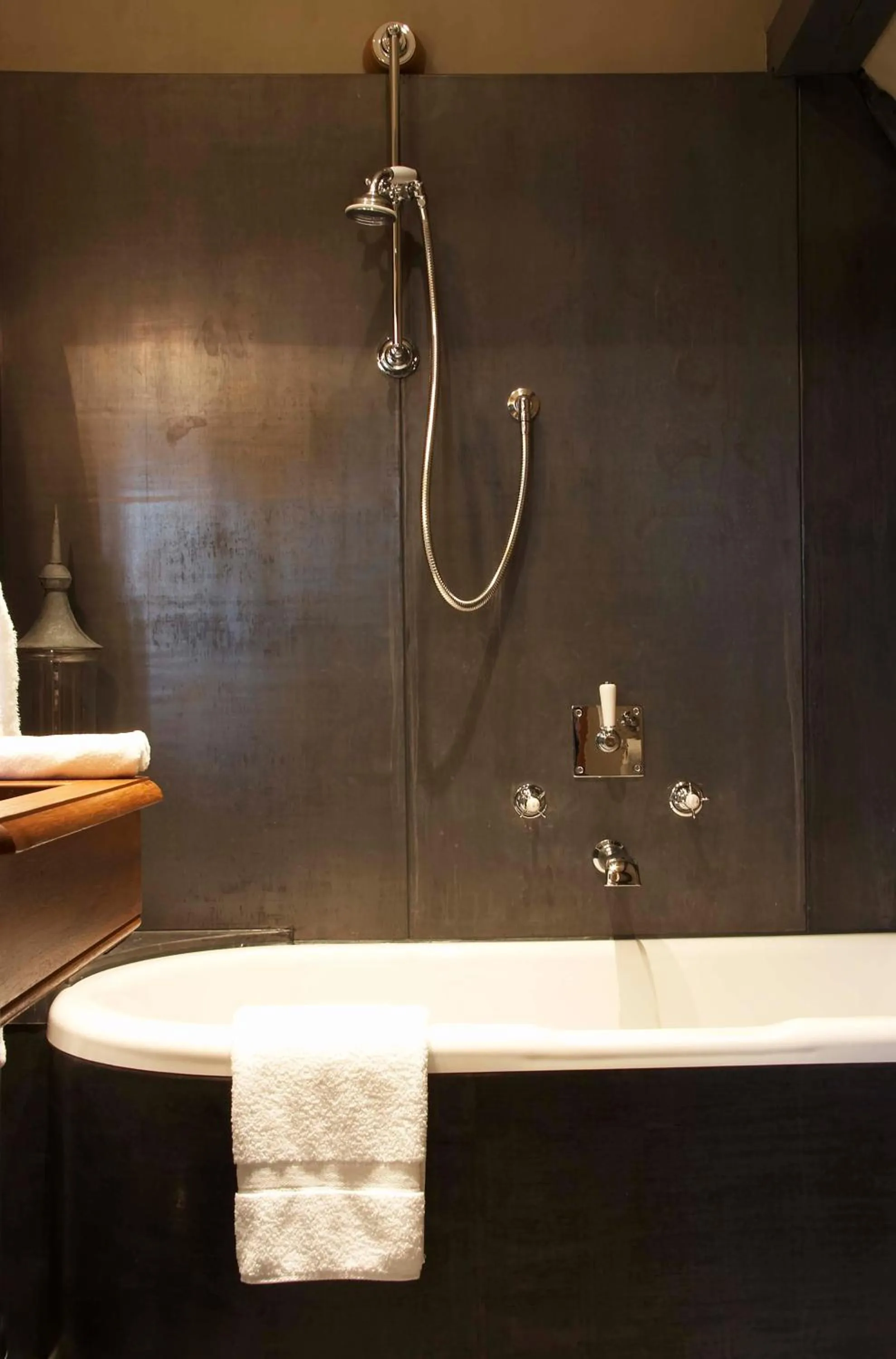 Bathroom in Suitehotel Posthoorn