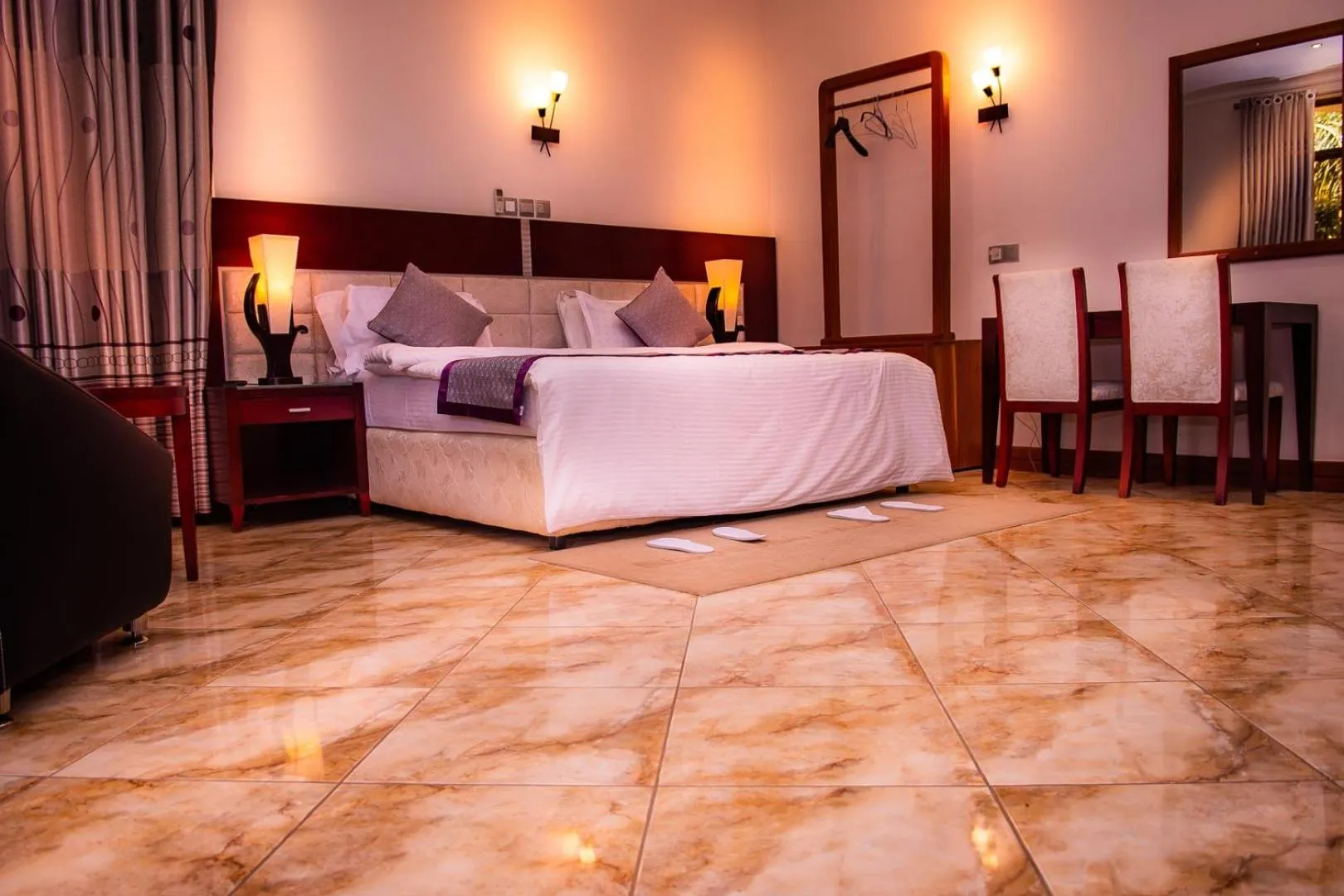 Bed in Nejobugg Palace Hotel