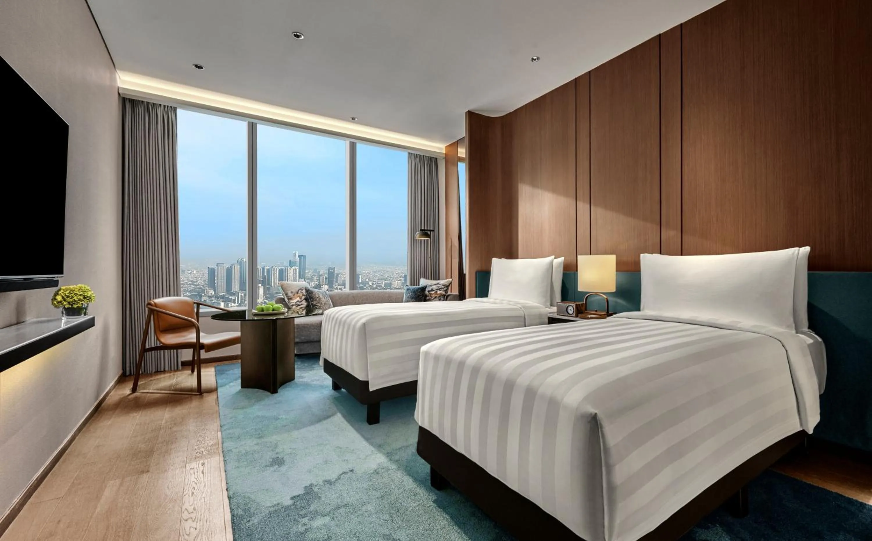 River view, Bed in Pan Pacific Jakarta