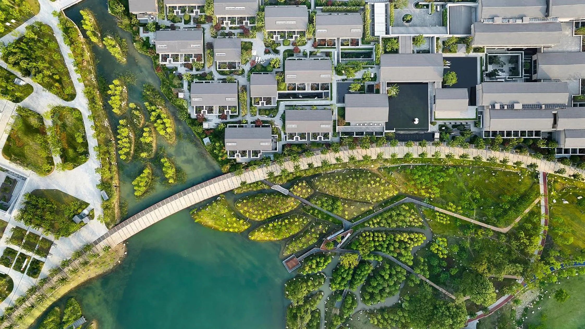 Property building in Banyan Tree Suzhou Shishan