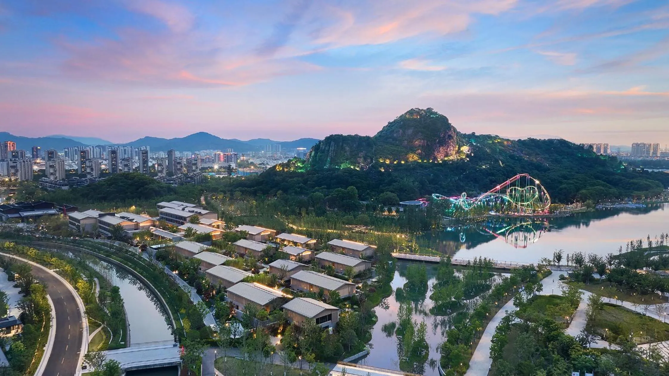 Property building in Banyan Tree Suzhou Shishan