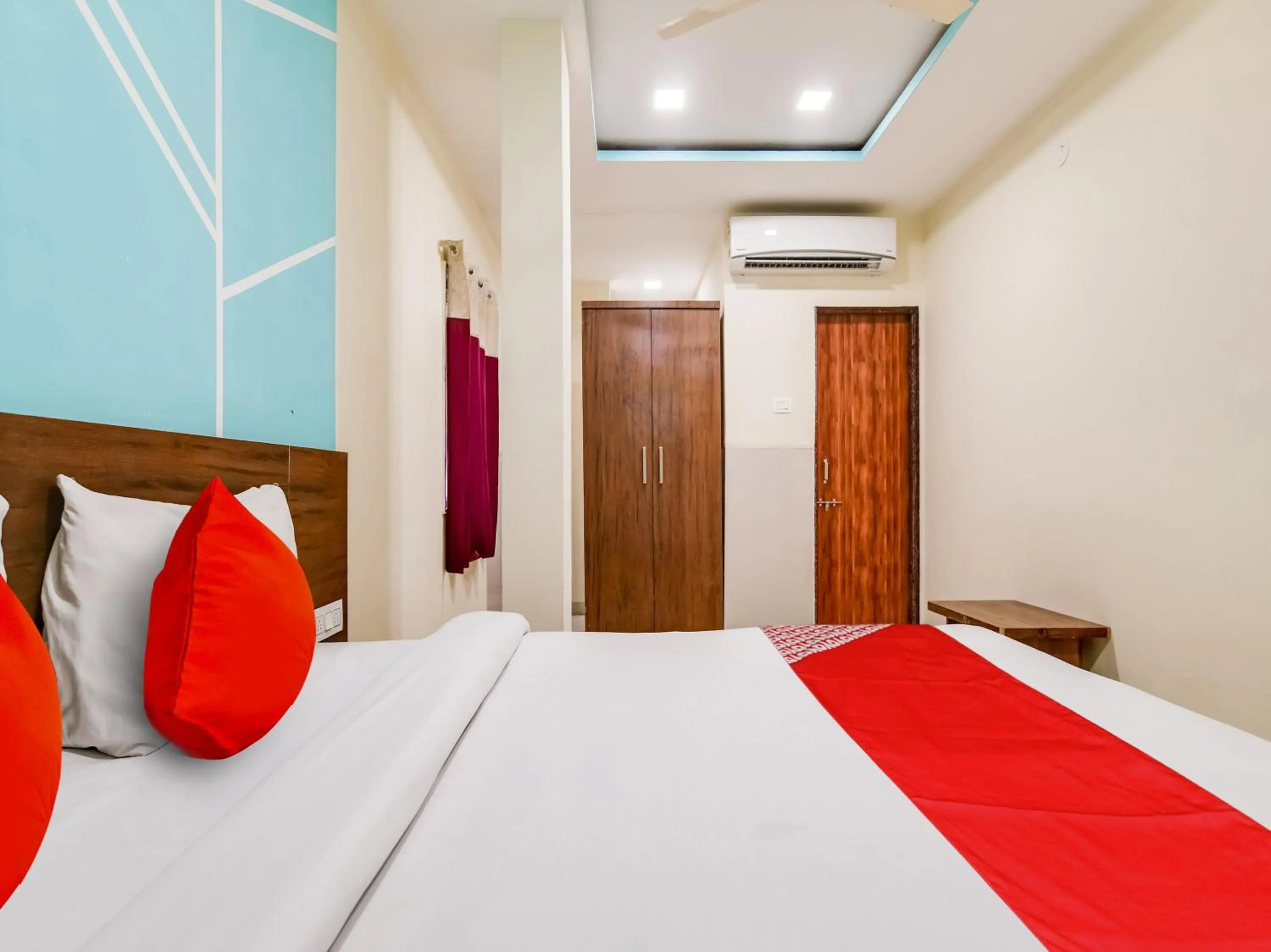 Bedroom, Bed in Hotel Shyam Villa
